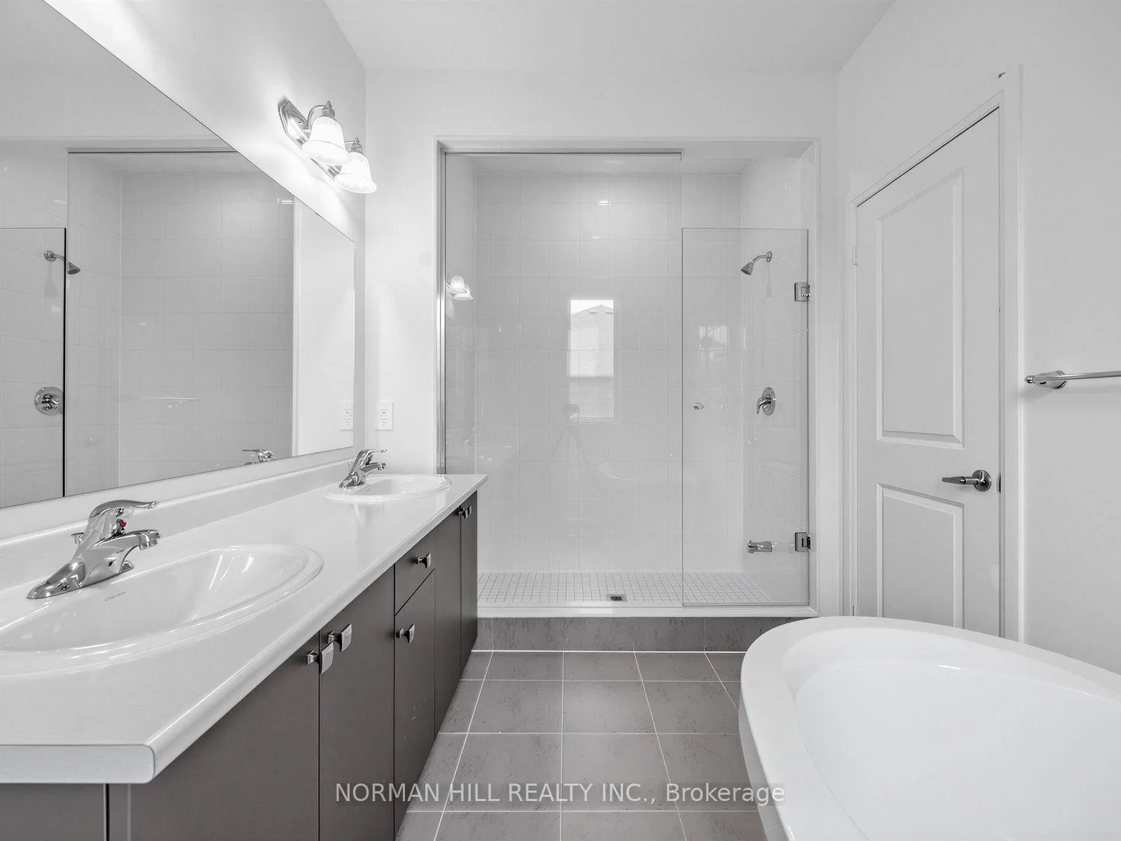 Photo 32 of 13 Guildhouse Drive, Brampton, Northwest Brampton — HOMEH