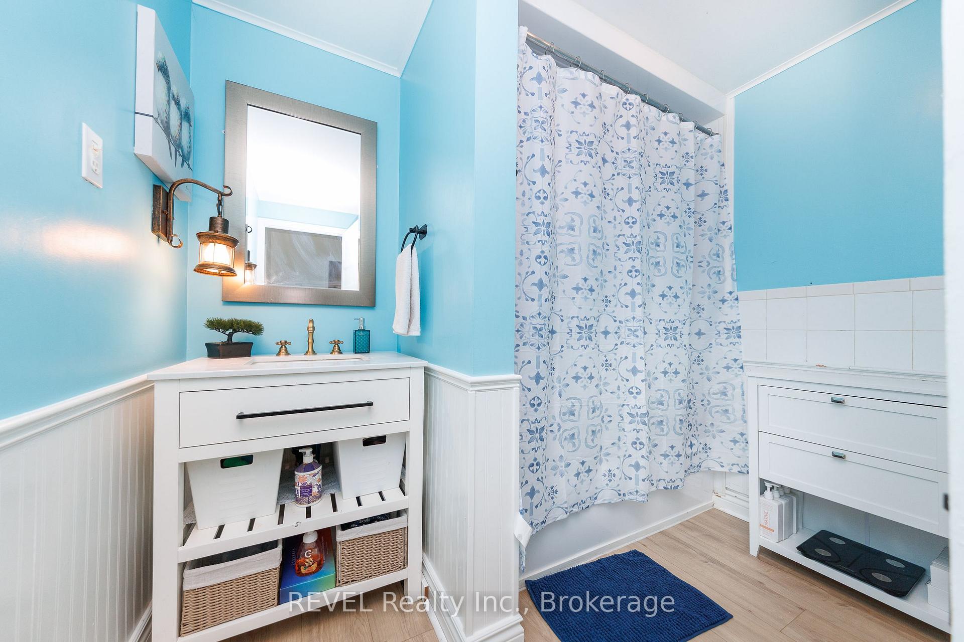 Photo 16 of 2791 Neptune Crescent, Niagara Falls, Stamford — HOMEH