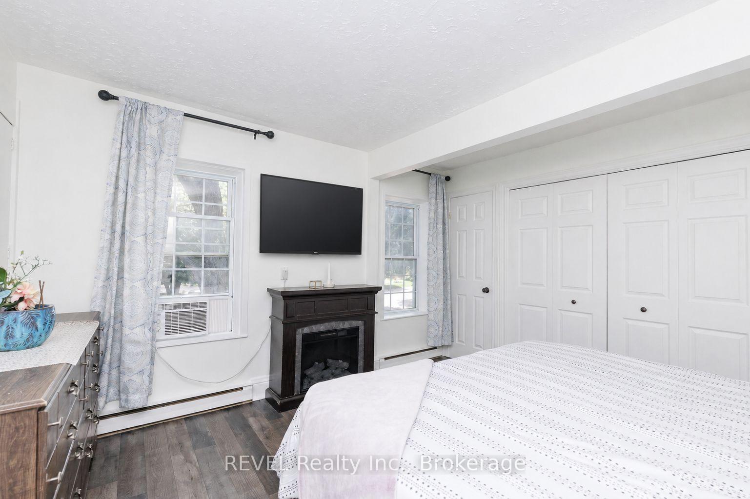 Photo 17 of 2791 Neptune Crescent, Niagara Falls, Stamford — HOMEH