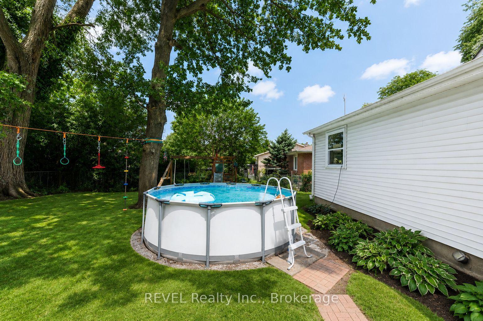 Photo 22 of 2791 Neptune Crescent, Niagara Falls, Stamford — HOMEH
