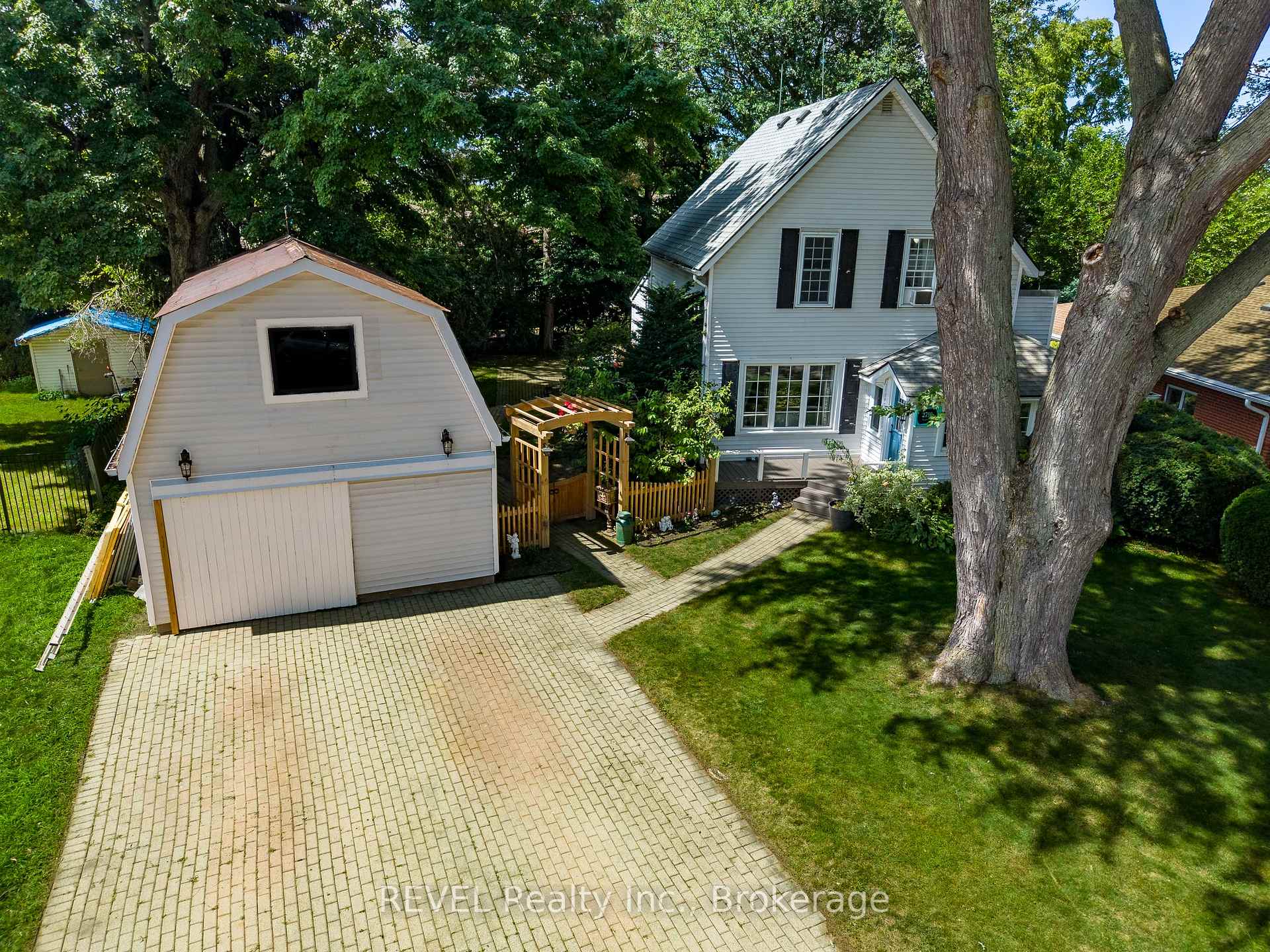 Photo 28 of 2791 Neptune Crescent, Niagara Falls, Stamford — HOMEH