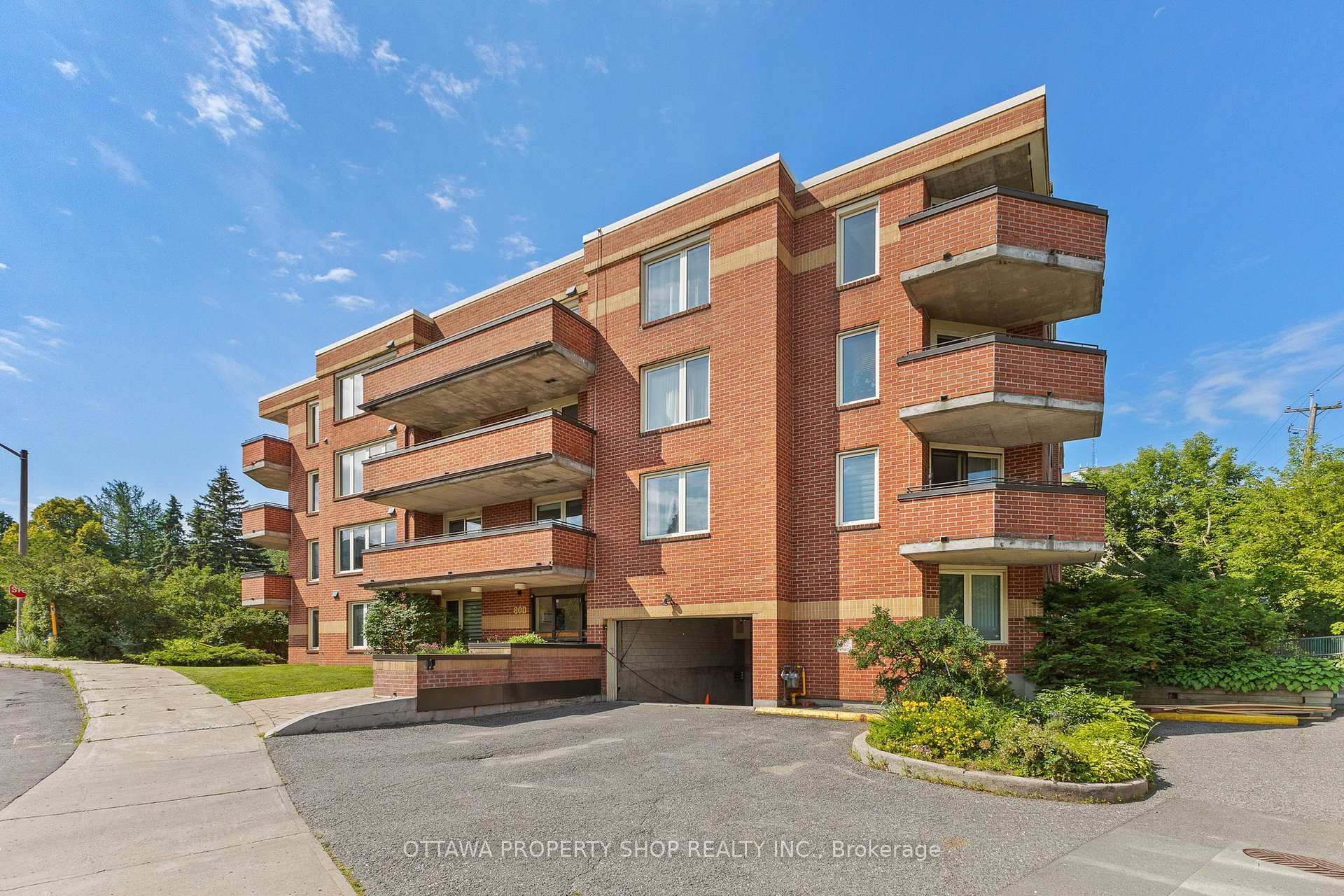 Photo 2 of Unit 204, 800 Mckellar Avenue, Ottawa, Carlingwood — HOMEH