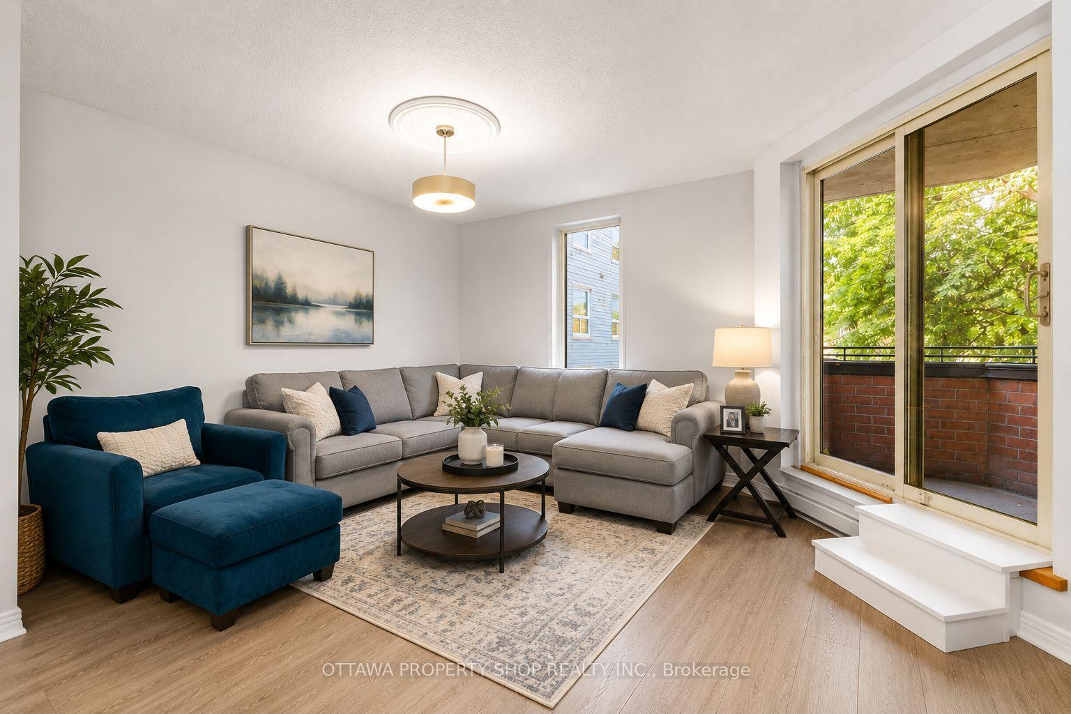 Photo 3 of Unit 204, 800 Mckellar Avenue, Ottawa, Carlingwood — HOMEH