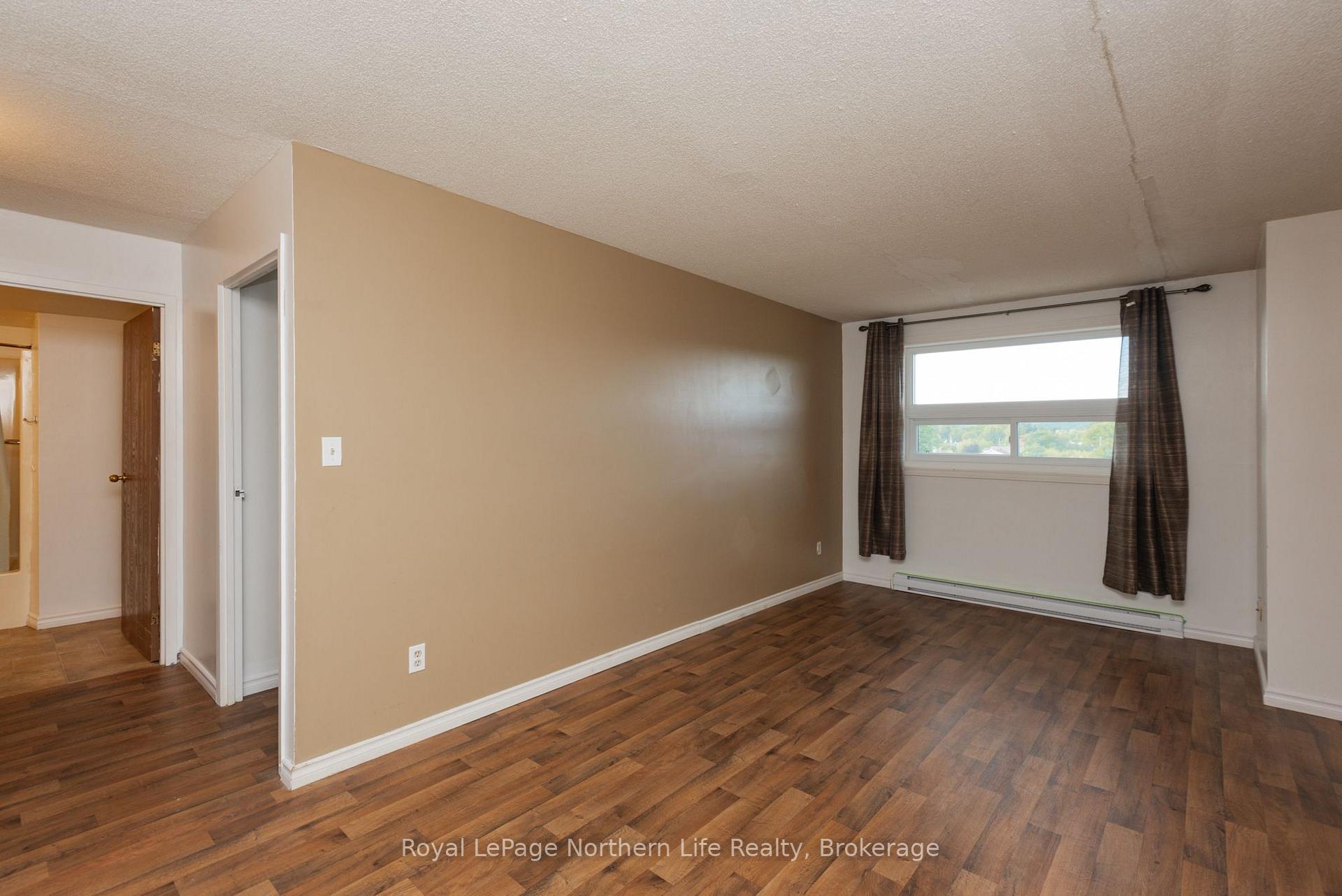 Photo 2 of Unit 407, 330 Sixth Avenue W, North Bay, Central — HOMEH