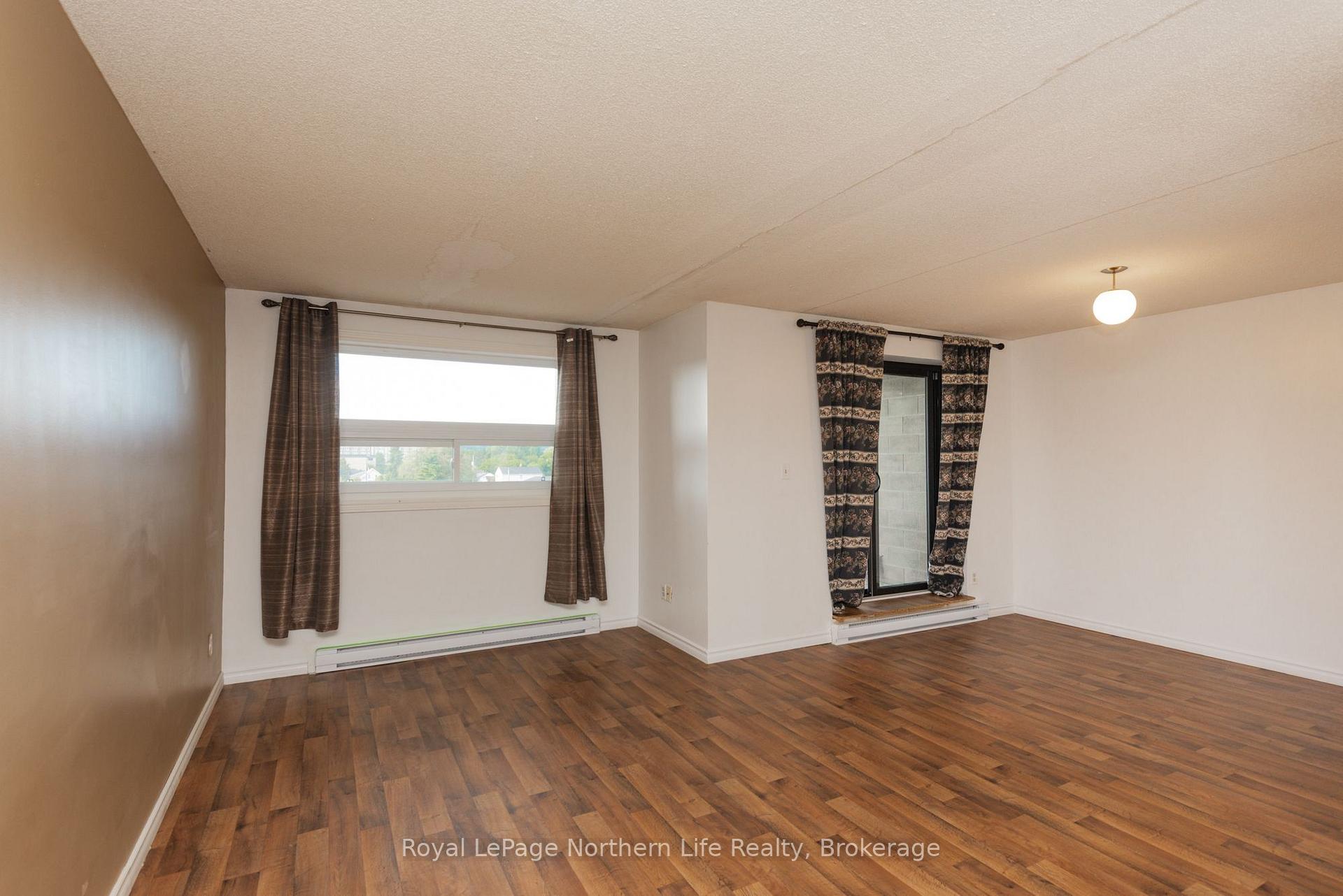 Photo 5 of Unit 407, 330 Sixth Avenue W, North Bay, Central — HOMEH