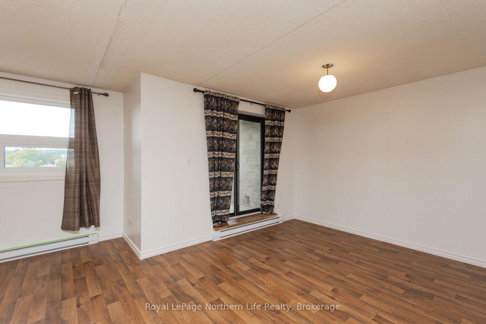 Photo 8 of Unit 407, 330 Sixth Avenue W, North Bay, Central — HOMEH