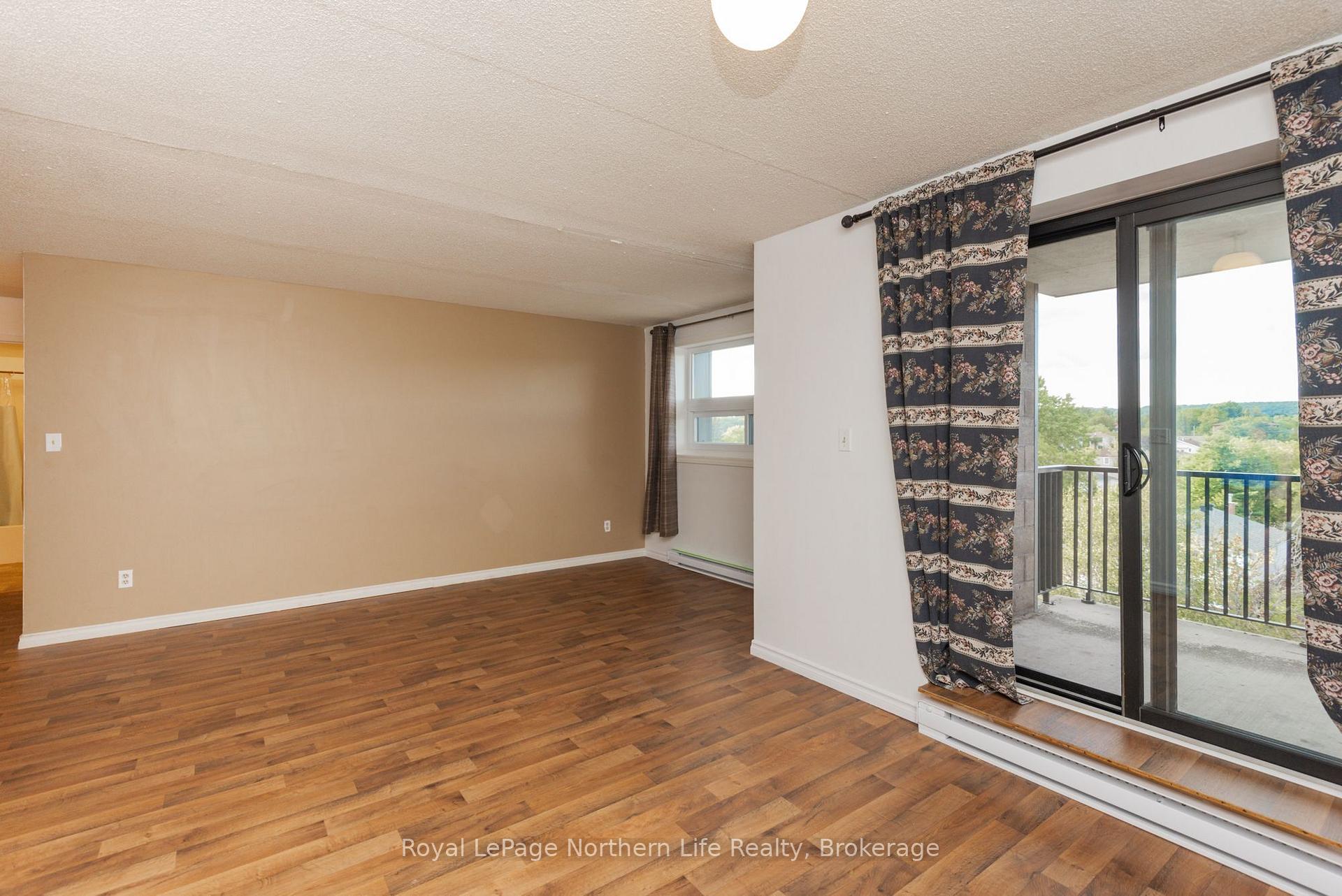 Photo 9 of Unit 407, 330 Sixth Avenue W, North Bay, Central — HOMEH