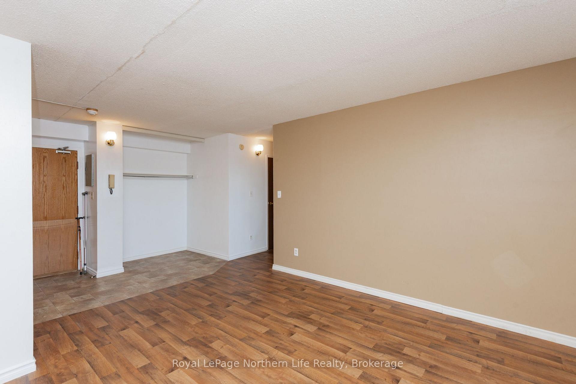Photo 17 of Unit 407, 330 Sixth Avenue W, North Bay, Central — HOMEH