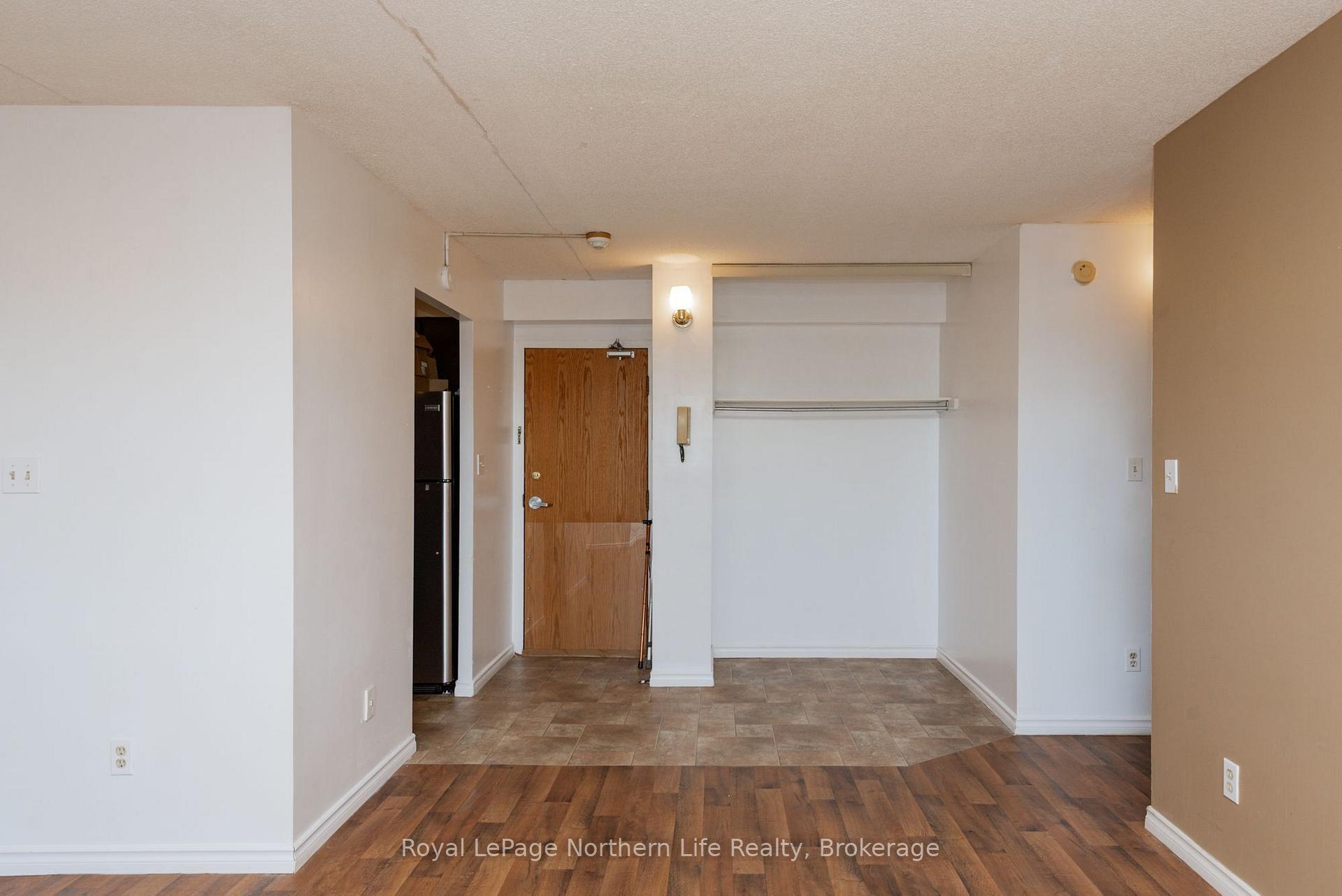 Photo 16 of Unit 407, 330 Sixth Avenue W, North Bay, Central — HOMEH