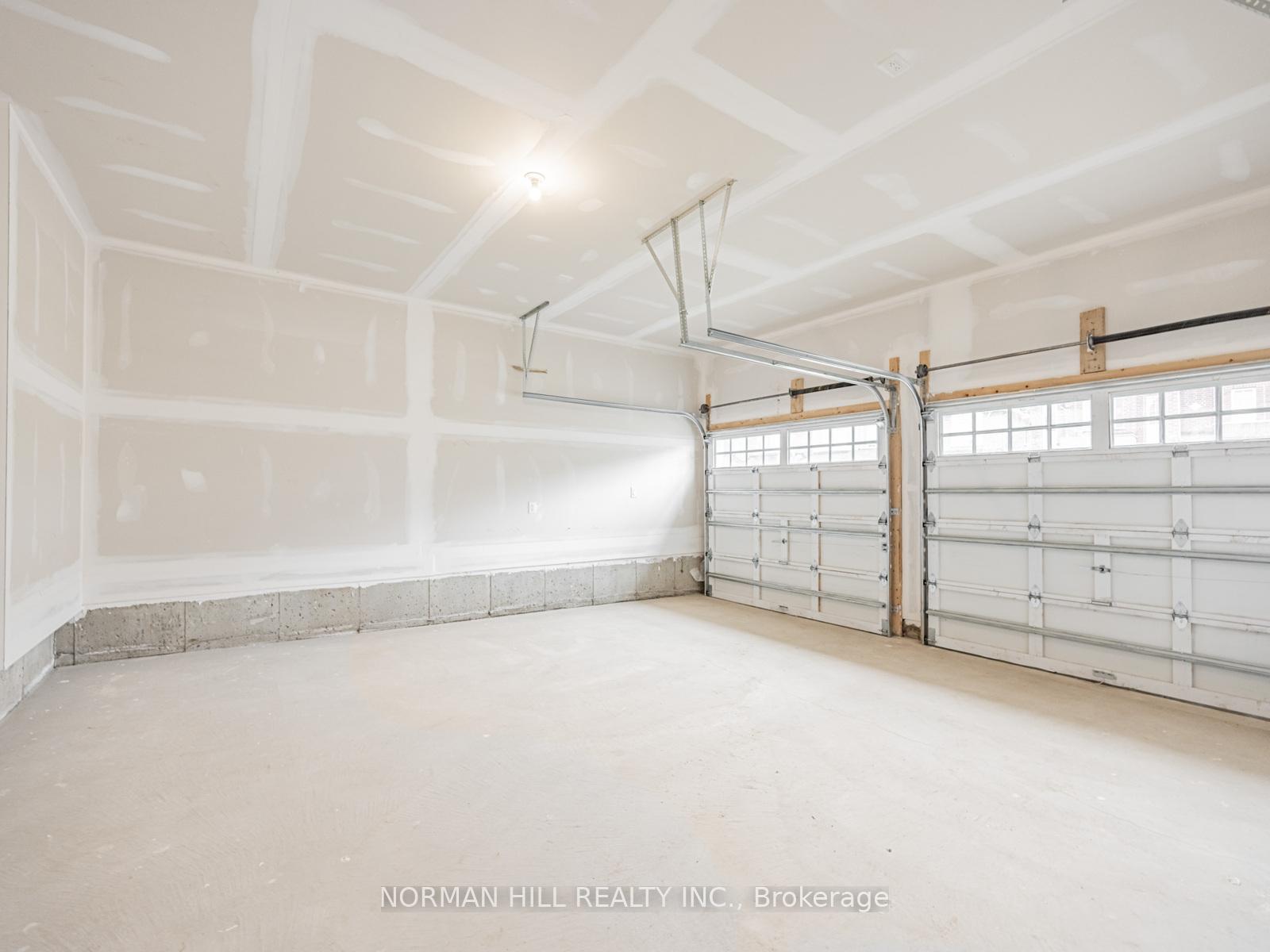 Photo 16 of 27 Unwind Crescent, Brampton, Credit Valley — HOMEH