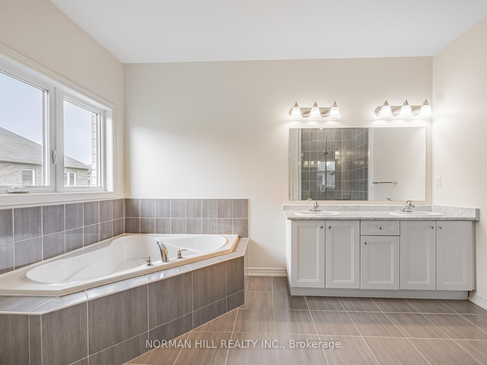 Photo 22 of 27 Unwind Crescent, Brampton, Credit Valley — HOMEH