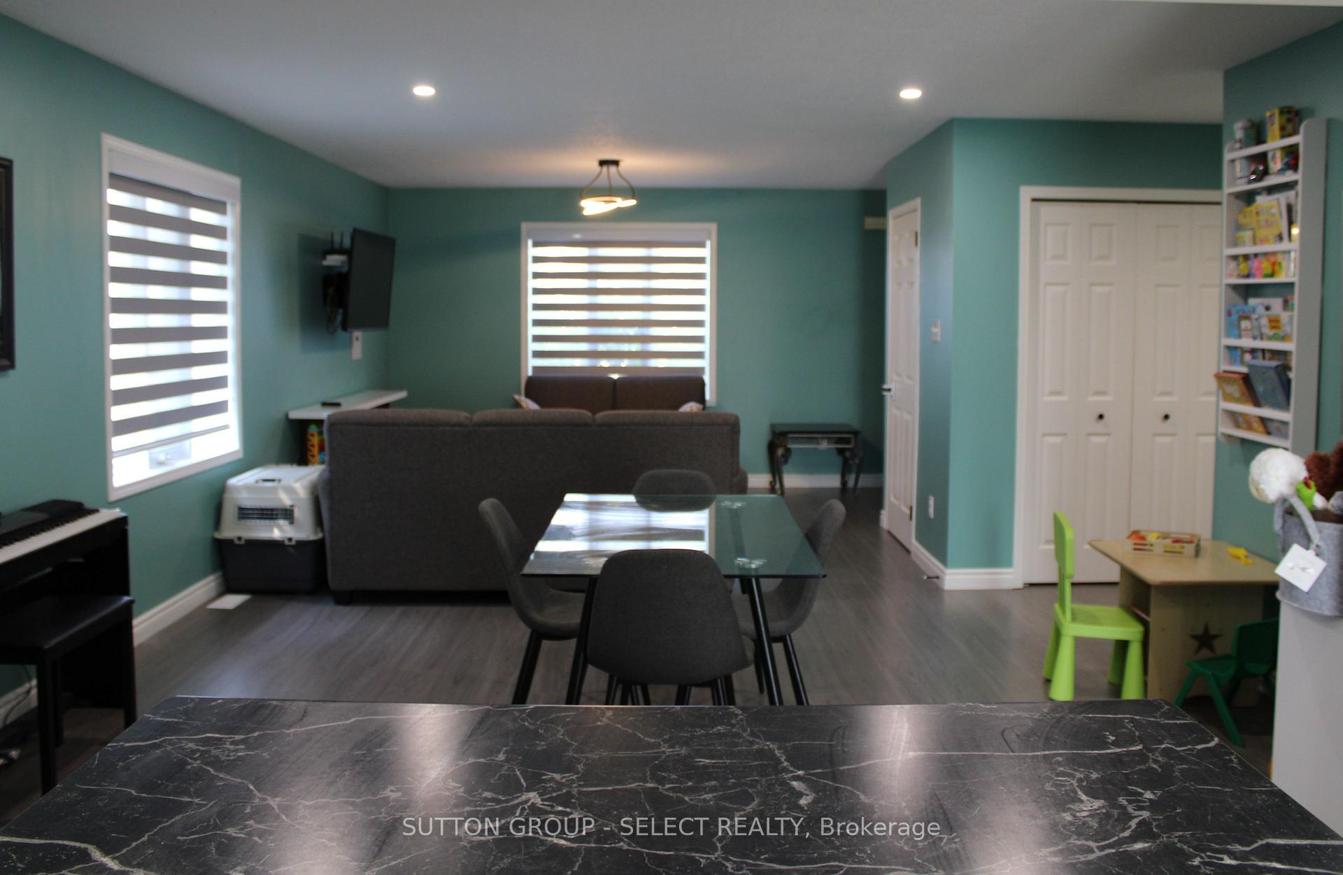 Photo 6 of 234 Parkview Drive, Strathroy-Caradoc, SE — HOMEH