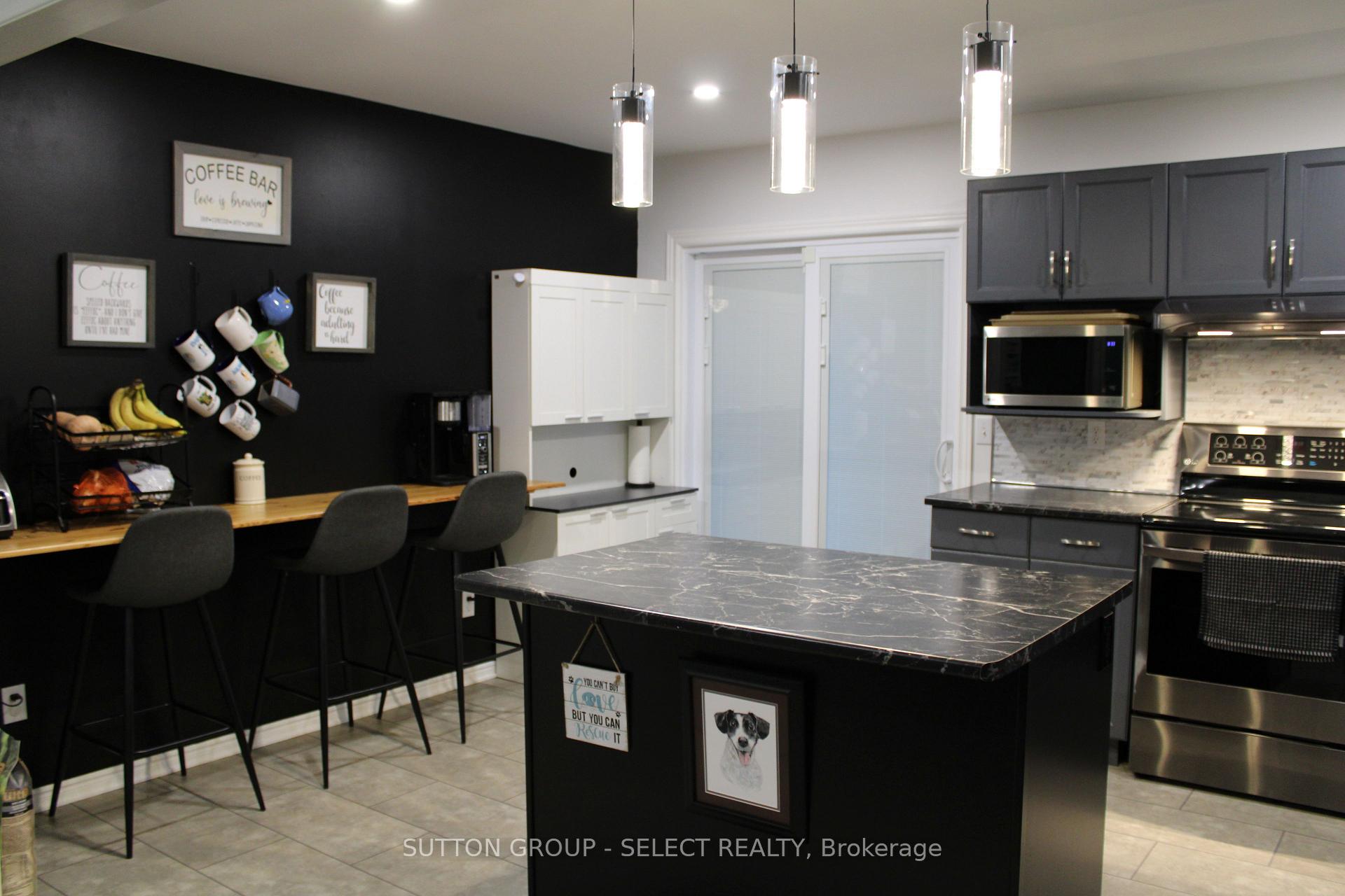 Photo 8 of 234 Parkview Drive, Strathroy-Caradoc, SE — HOMEH
