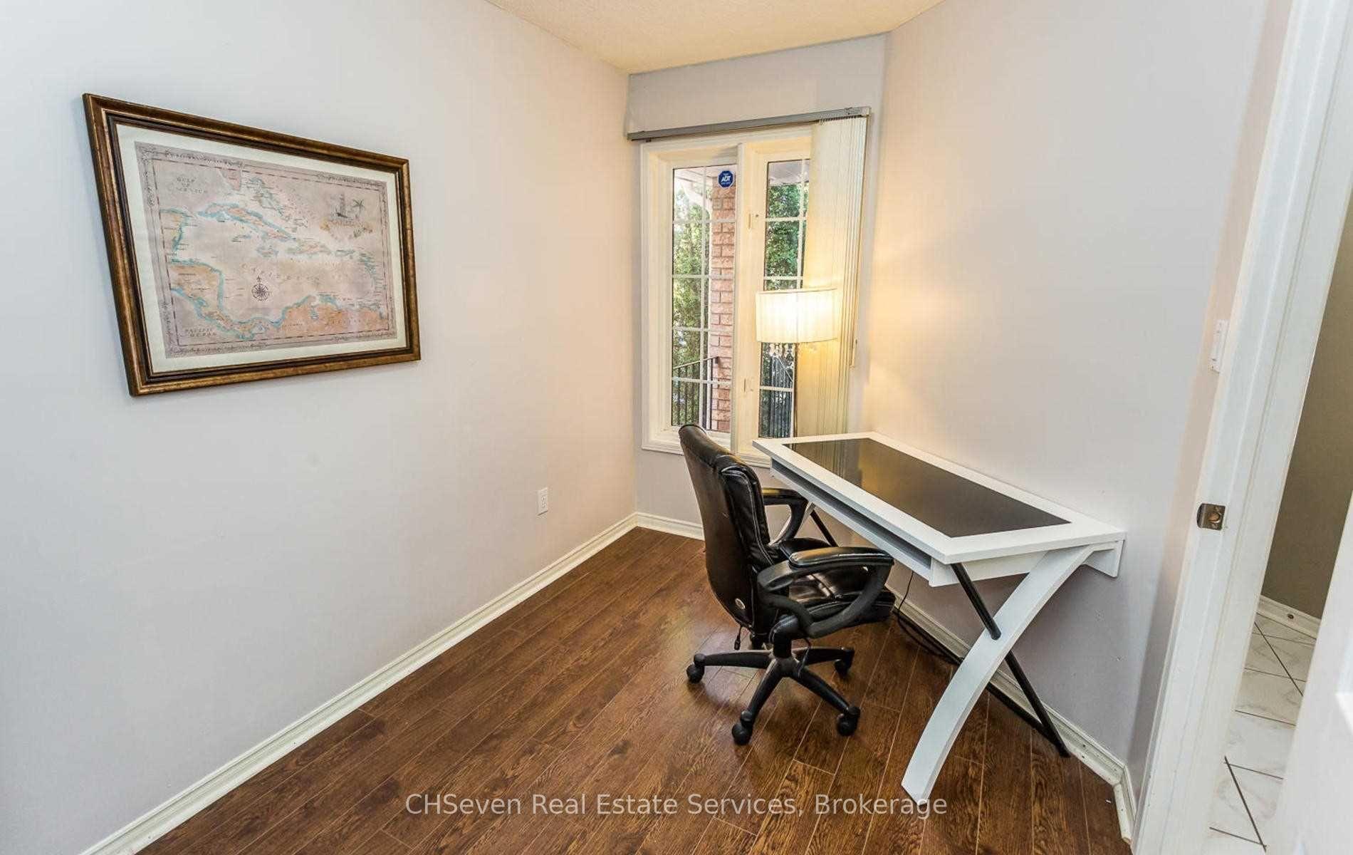 Photo 7 of 113 White Tail Crescent, Brampton, Fletcher's West — HOMEH