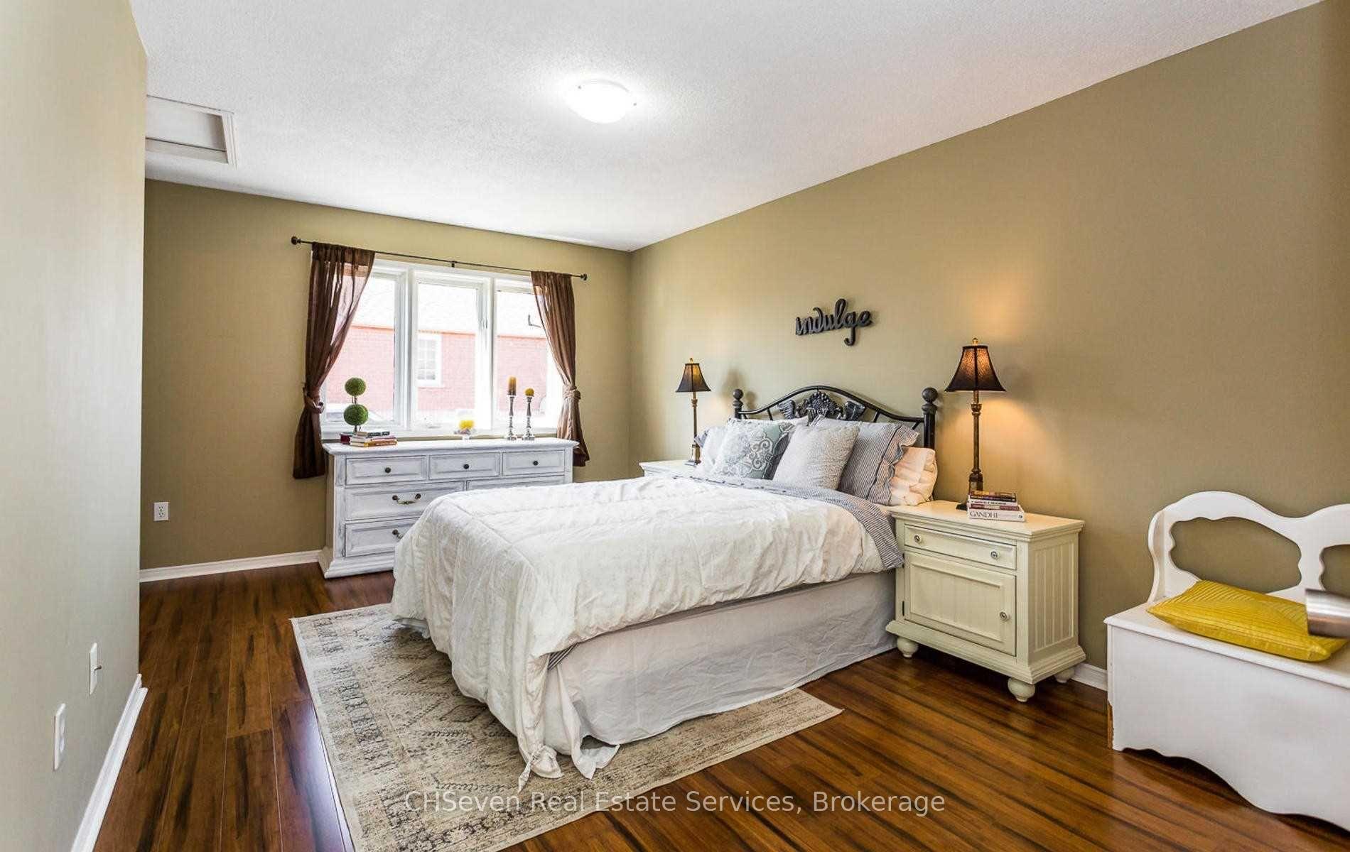 Photo 9 of 113 White Tail Crescent, Brampton, Fletcher's West — HOMEH