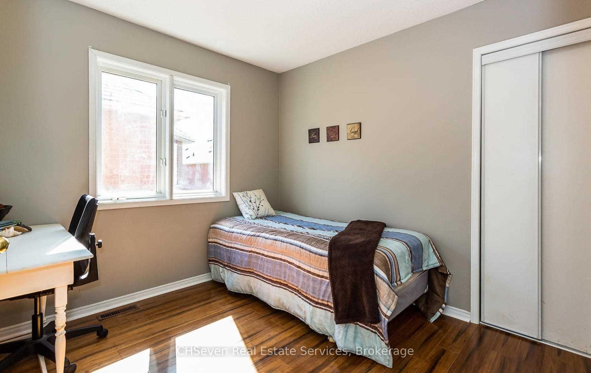 Photo 11 of 113 White Tail Crescent, Brampton, Fletcher's West — HOMEH