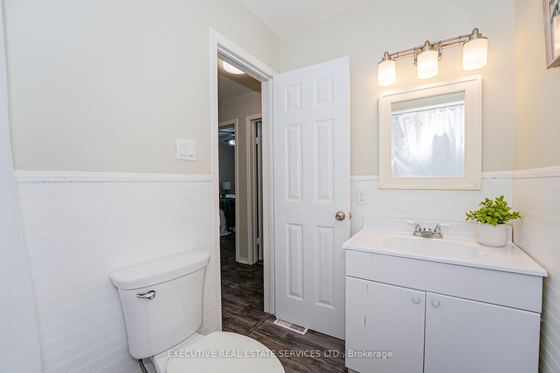 Photo 22 of 77 Overlea Drive, Kitchener, Meinzinger — HOMEH