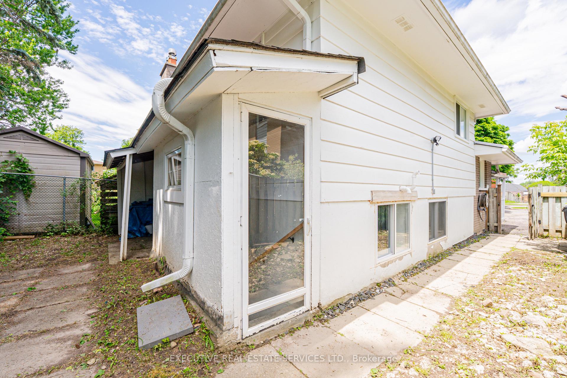 Photo 27 of 77 Overlea Drive, Kitchener, Meinzinger — HOMEH