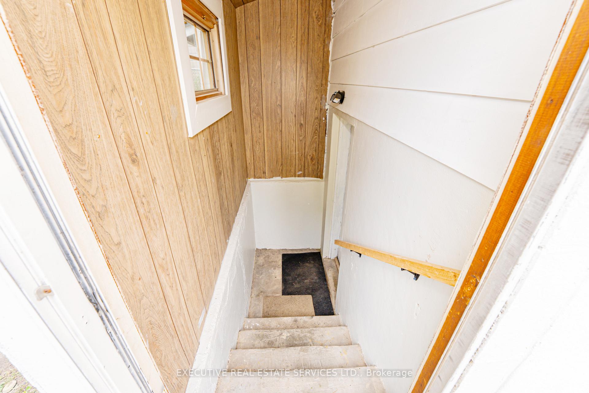 Photo 28 of 77 Overlea Drive, Kitchener, Meinzinger — HOMEH