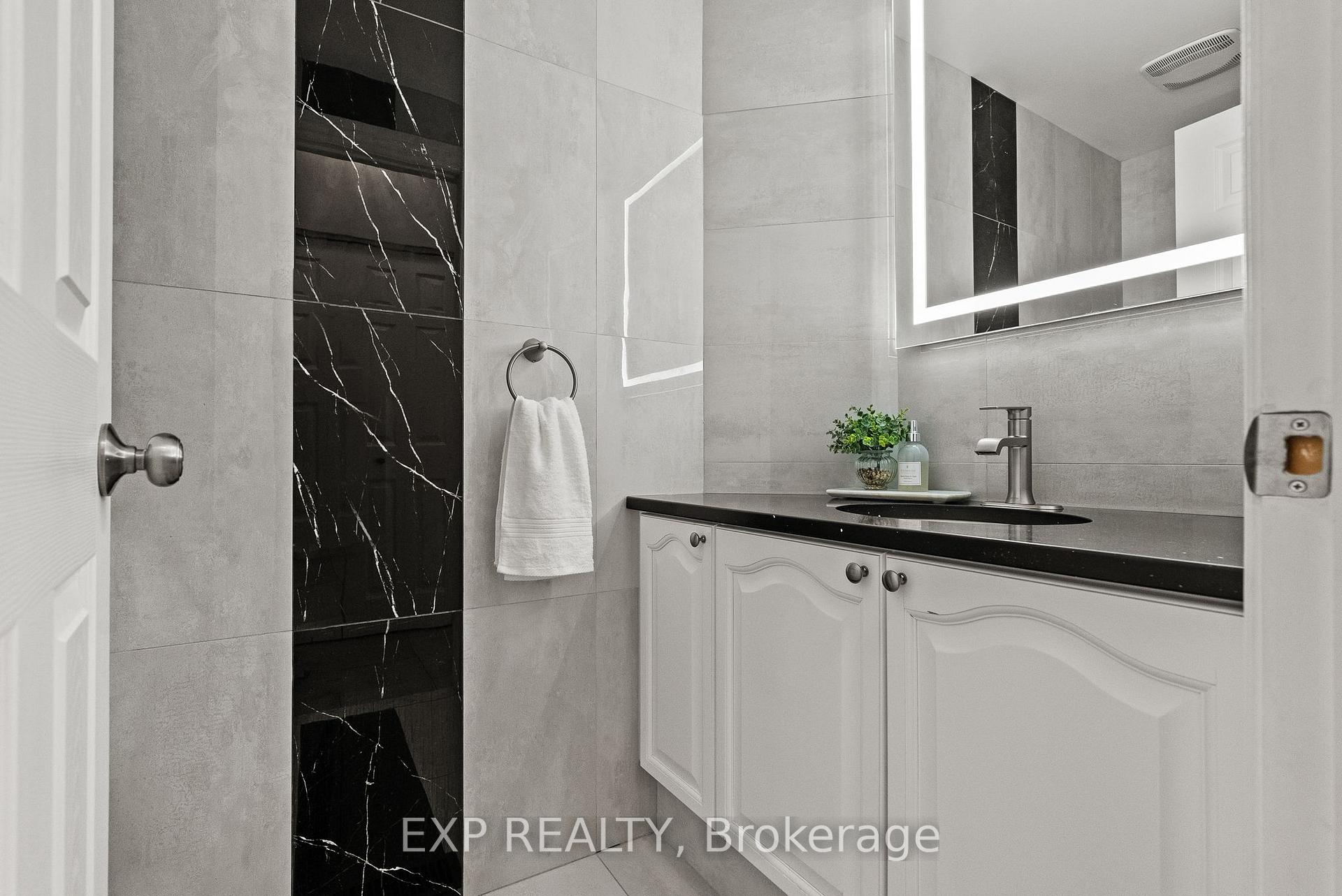 Photo 12 of 112 Redcliff Avenue, Ottawa, Barrhaven - Longfields — HOMEH