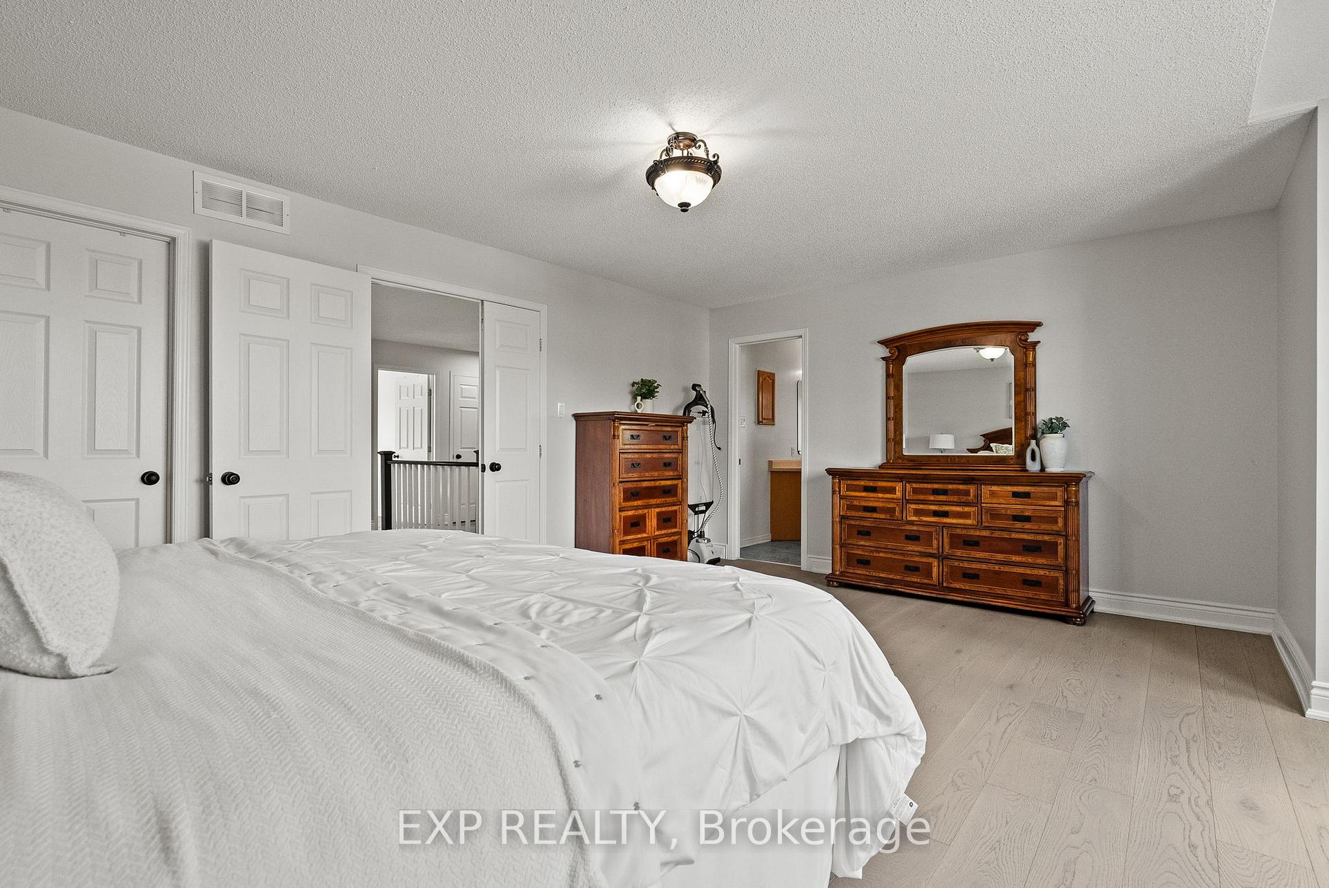 Photo 31 of 112 Redcliff Avenue, Ottawa, Barrhaven - Longfields — HOMEH