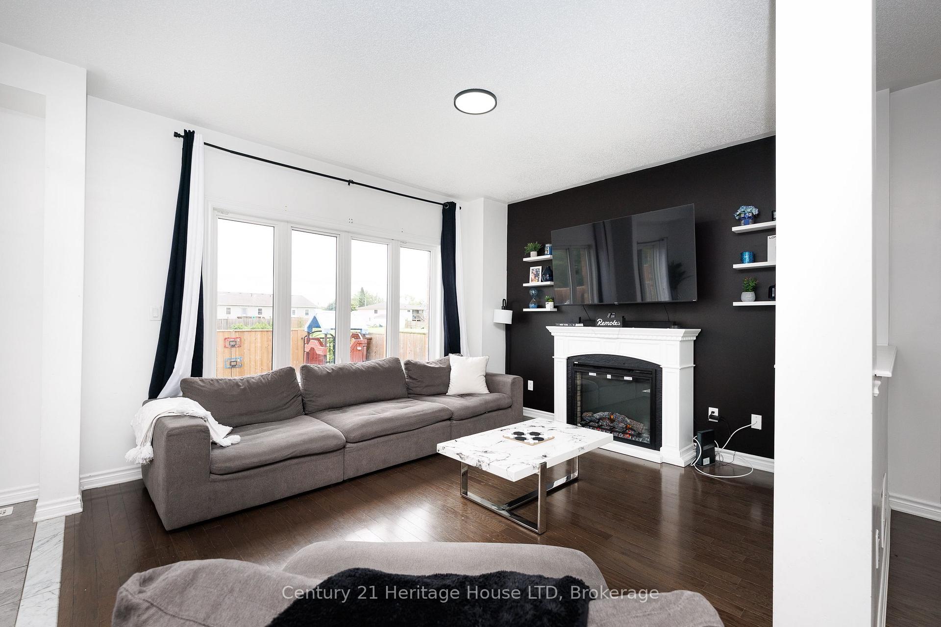 Photo 13 of 50 Palace Street, Thorold, Thorold Downtown — HOMEH