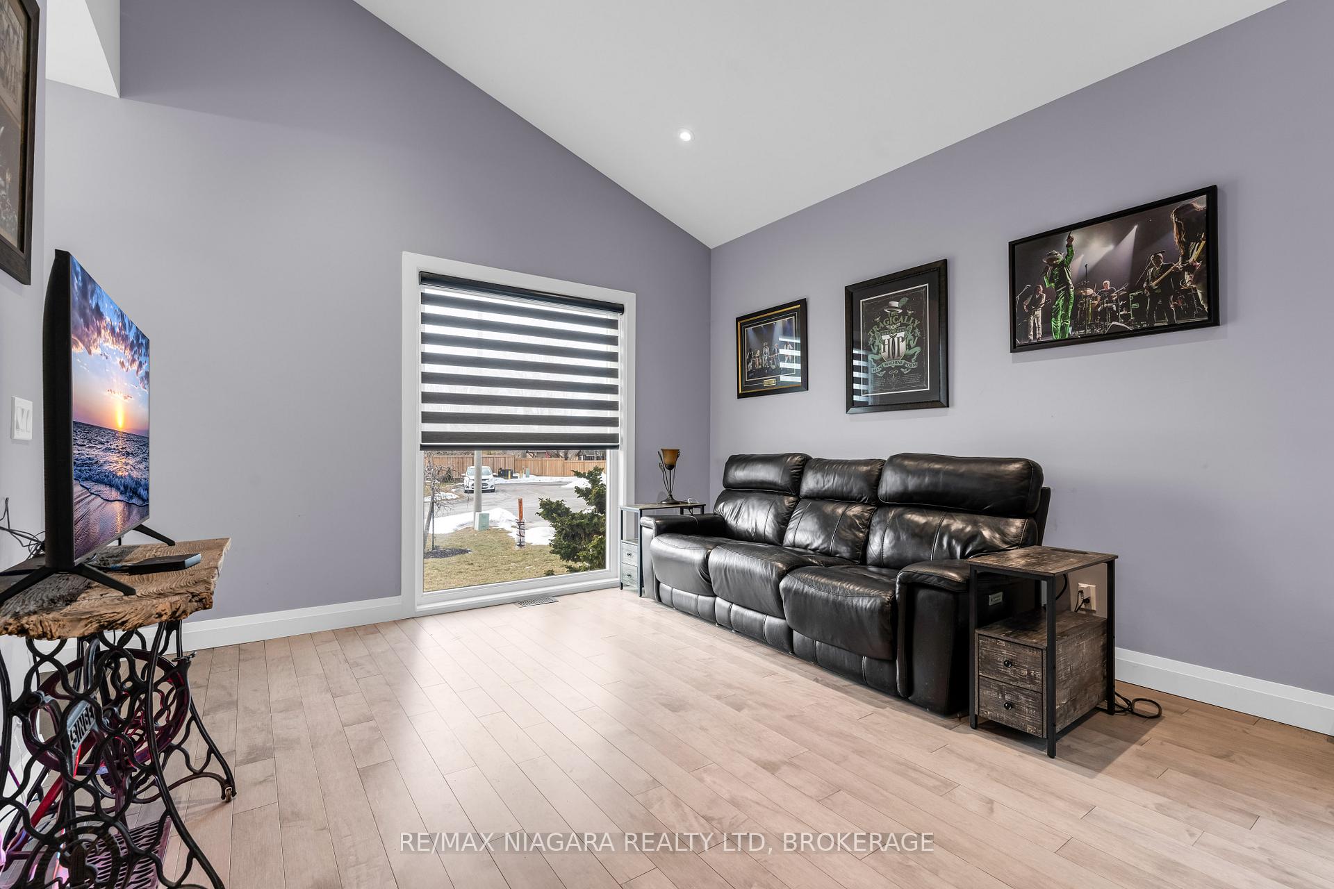 Photo 11 of 5 Heron Pointe Road, Port Colborne, Sugarloaf — HOMEH