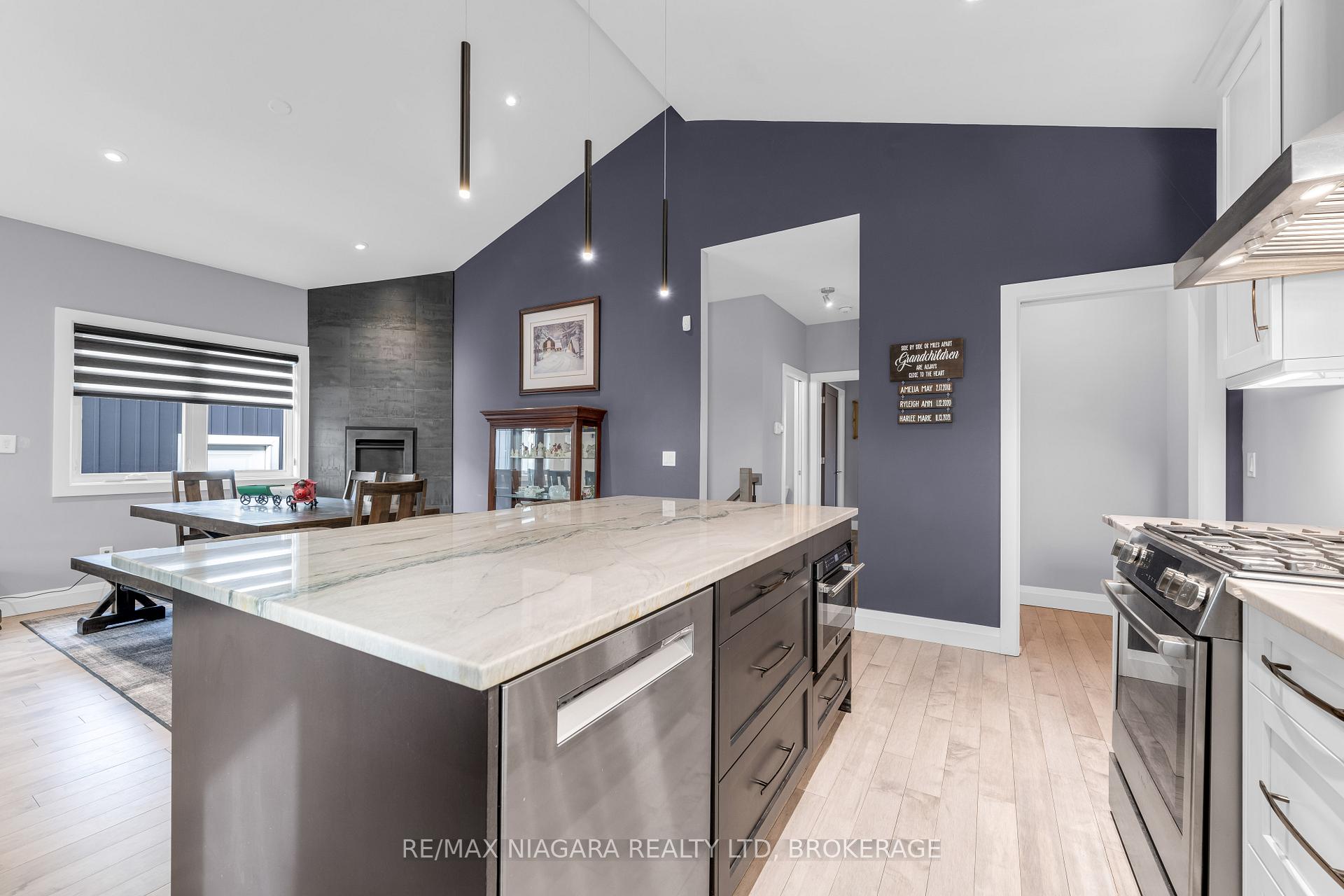 Photo 18 of 5 Heron Pointe Road, Port Colborne, Sugarloaf — HOMEH