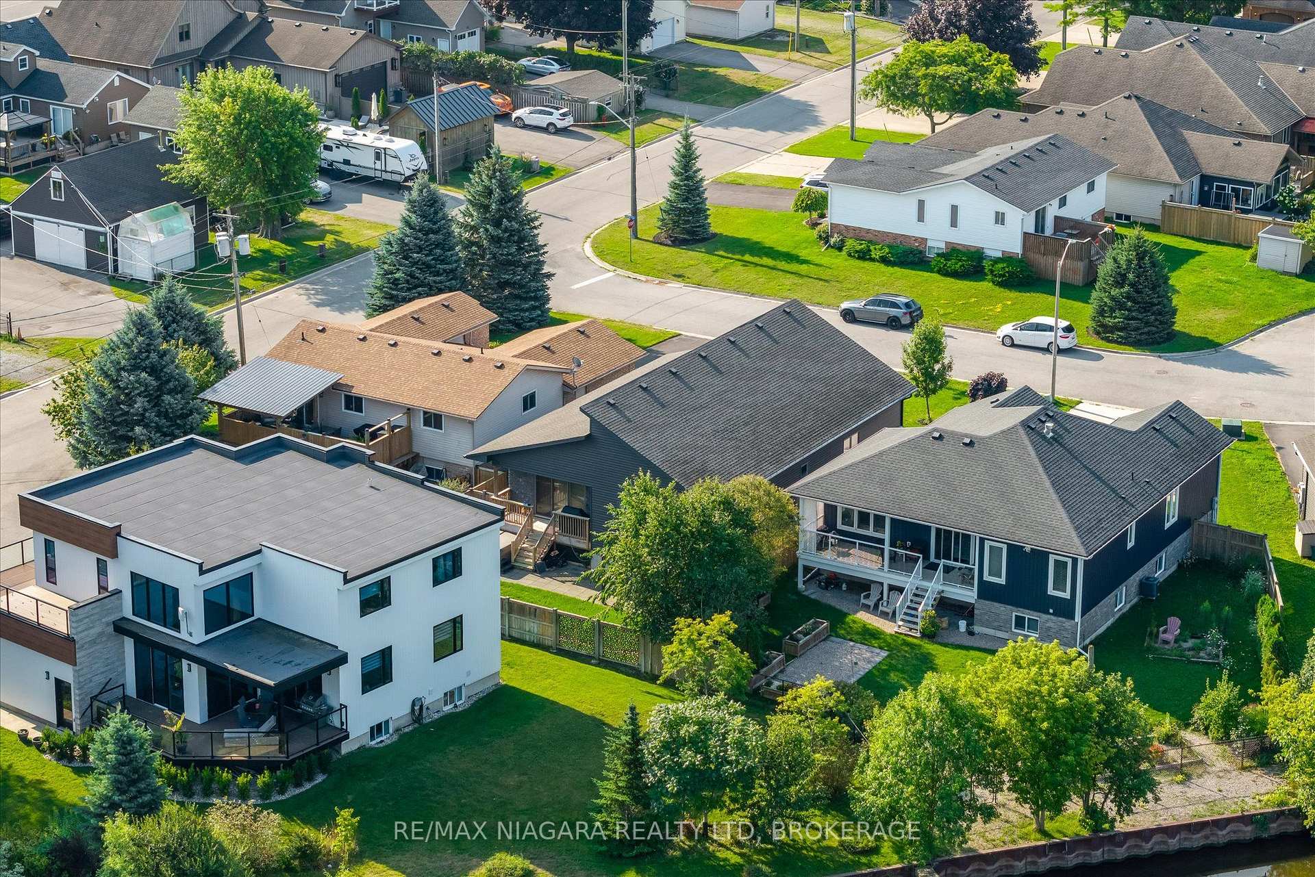 Photo 44 of 5 Heron Pointe Road, Port Colborne, Sugarloaf — HOMEH