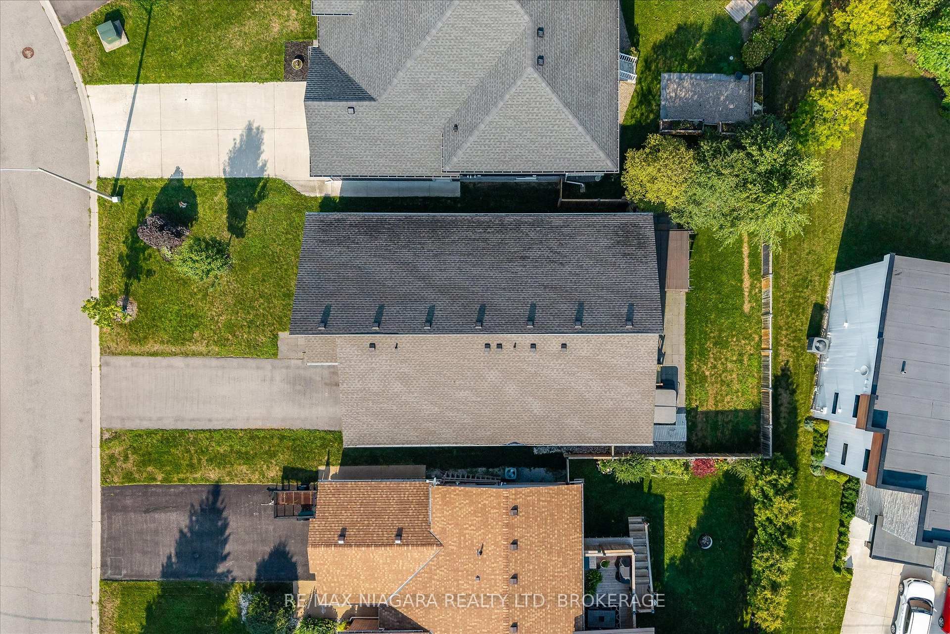 Photo 48 of 5 Heron Pointe Road, Port Colborne, Sugarloaf — HOMEH