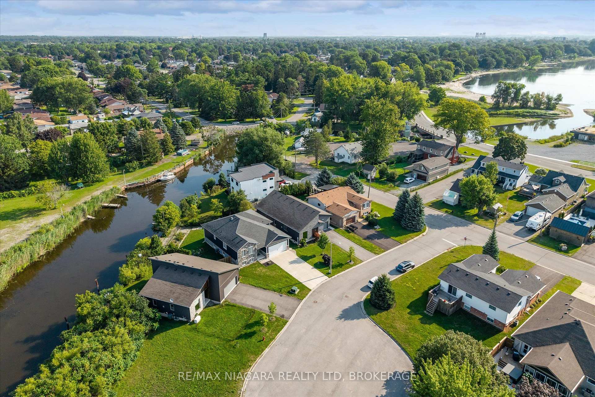 Photo 52 of 5 Heron Pointe Road, Port Colborne, Sugarloaf — HOMEH