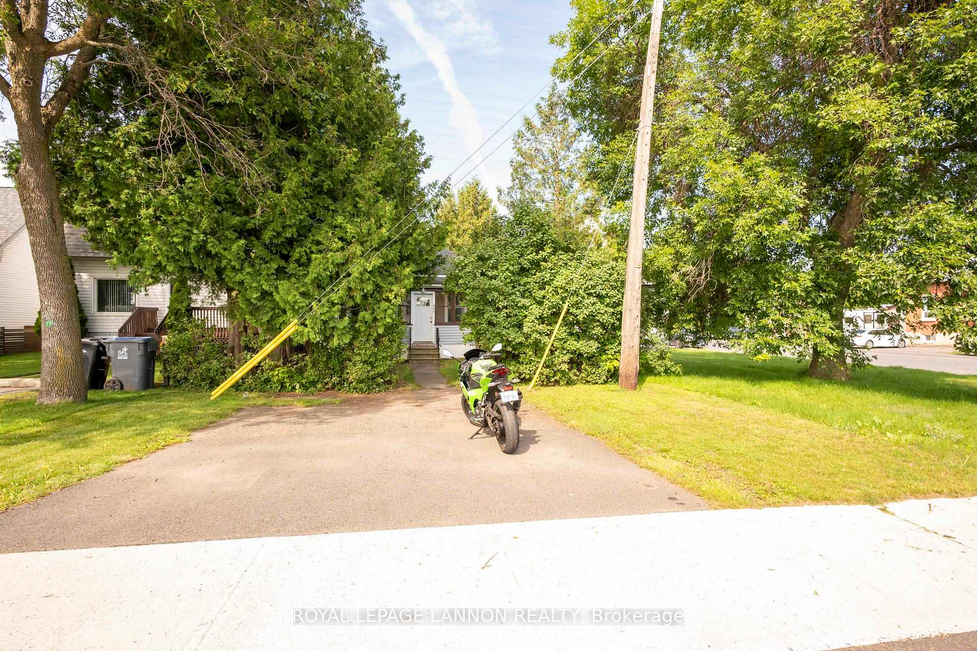 Photo 3 of 349 Vickers St N, Thunder Bay, McKeller Park — HOMEH