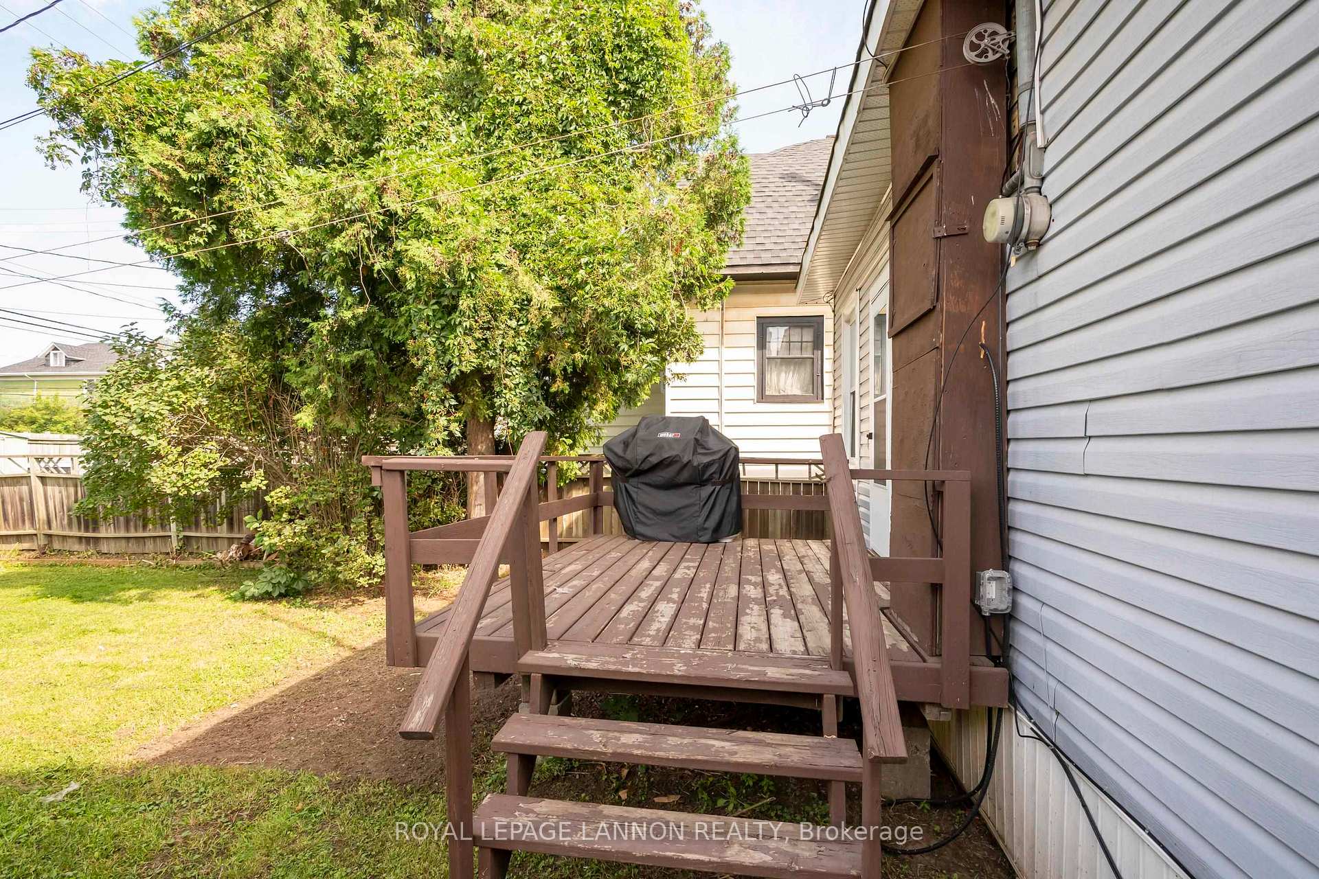 Photo 9 of 349 Vickers St N, Thunder Bay, McKeller Park — HOMEH