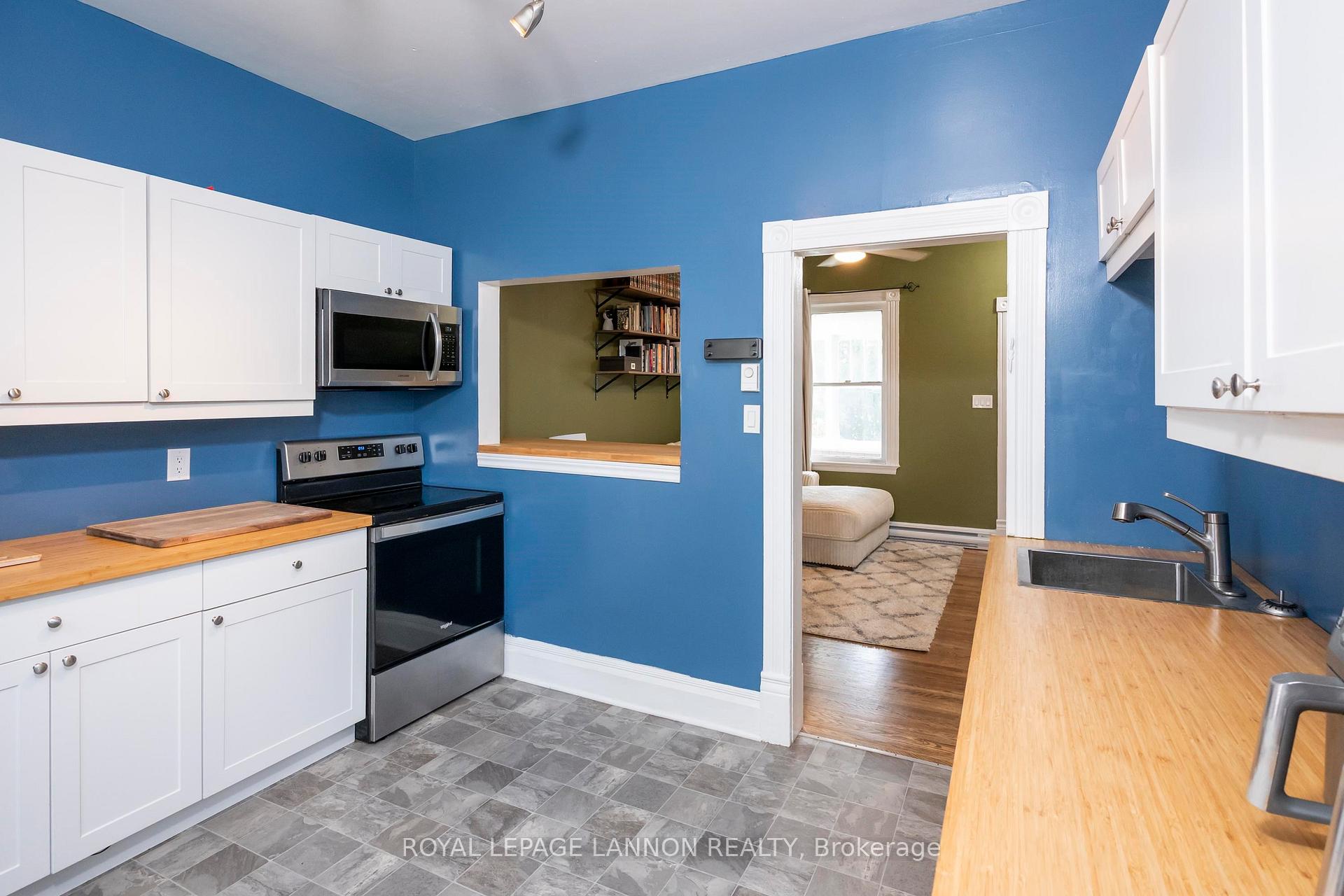 Photo 19 of 349 Vickers St N, Thunder Bay, McKeller Park — HOMEH