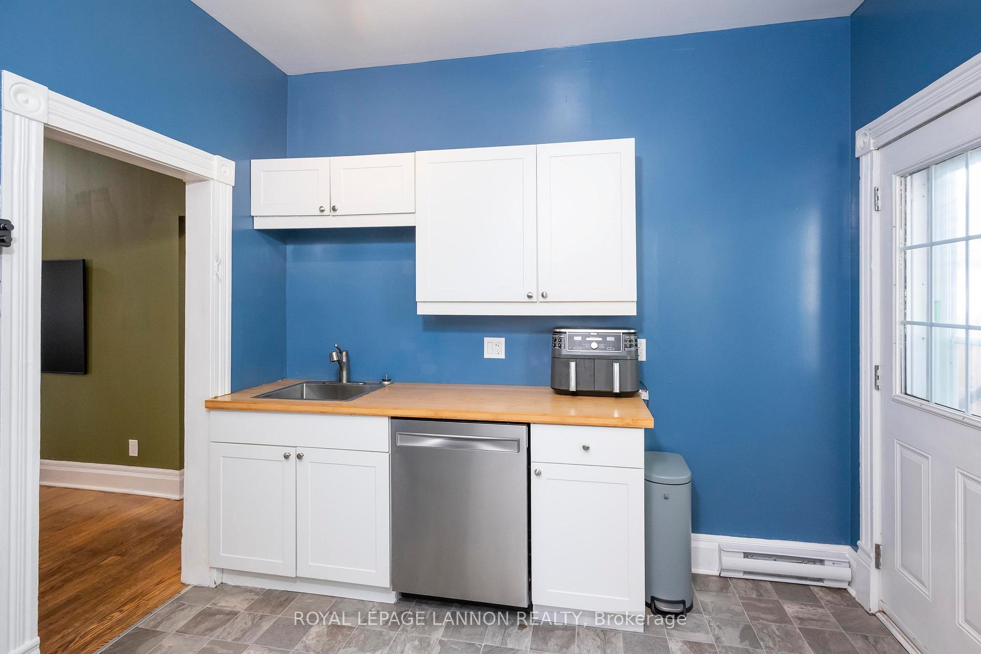 Photo 23 of 349 Vickers St N, Thunder Bay, McKeller Park — HOMEH