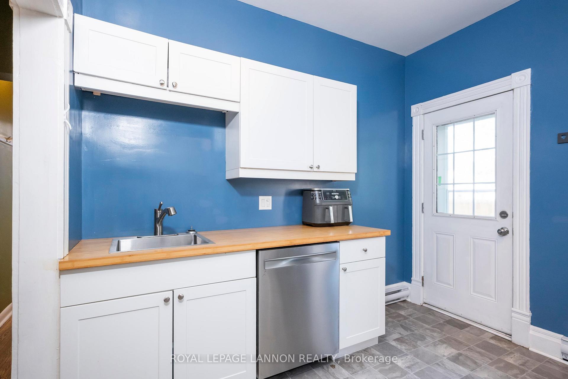 Photo 25 of 349 Vickers St N, Thunder Bay, McKeller Park — HOMEH