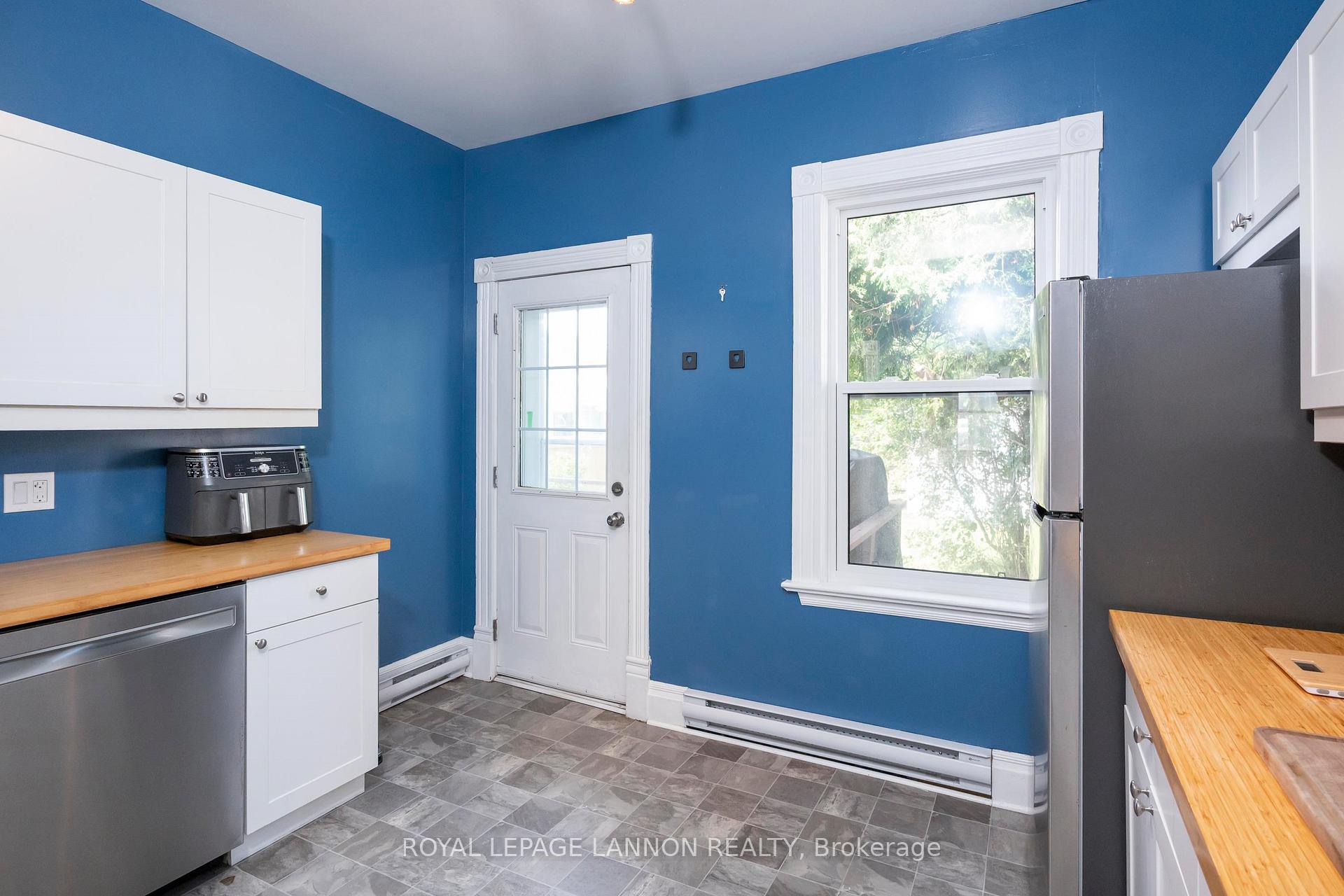 Photo 26 of 349 Vickers St N, Thunder Bay, McKeller Park — HOMEH