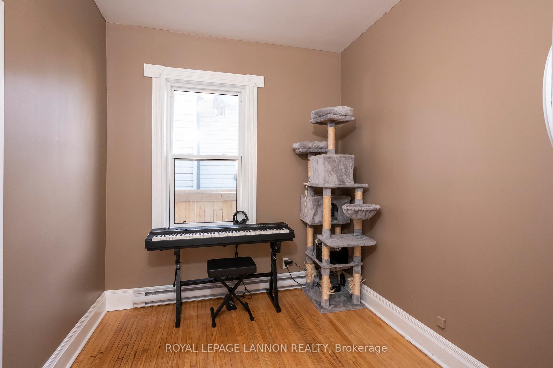 Photo 36 of 349 Vickers St N, Thunder Bay, McKeller Park — HOMEH