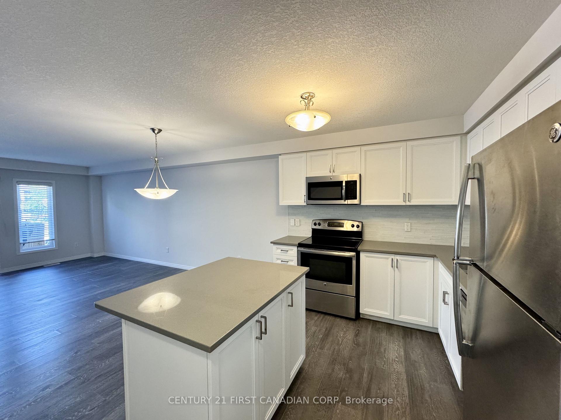 Photo 8 of 3186 Singleton Avenue, London, South W — HOMEH