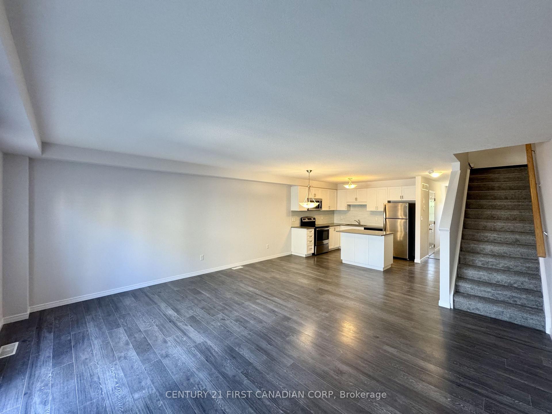 Photo 9 of 3186 Singleton Avenue, London, South W — HOMEH