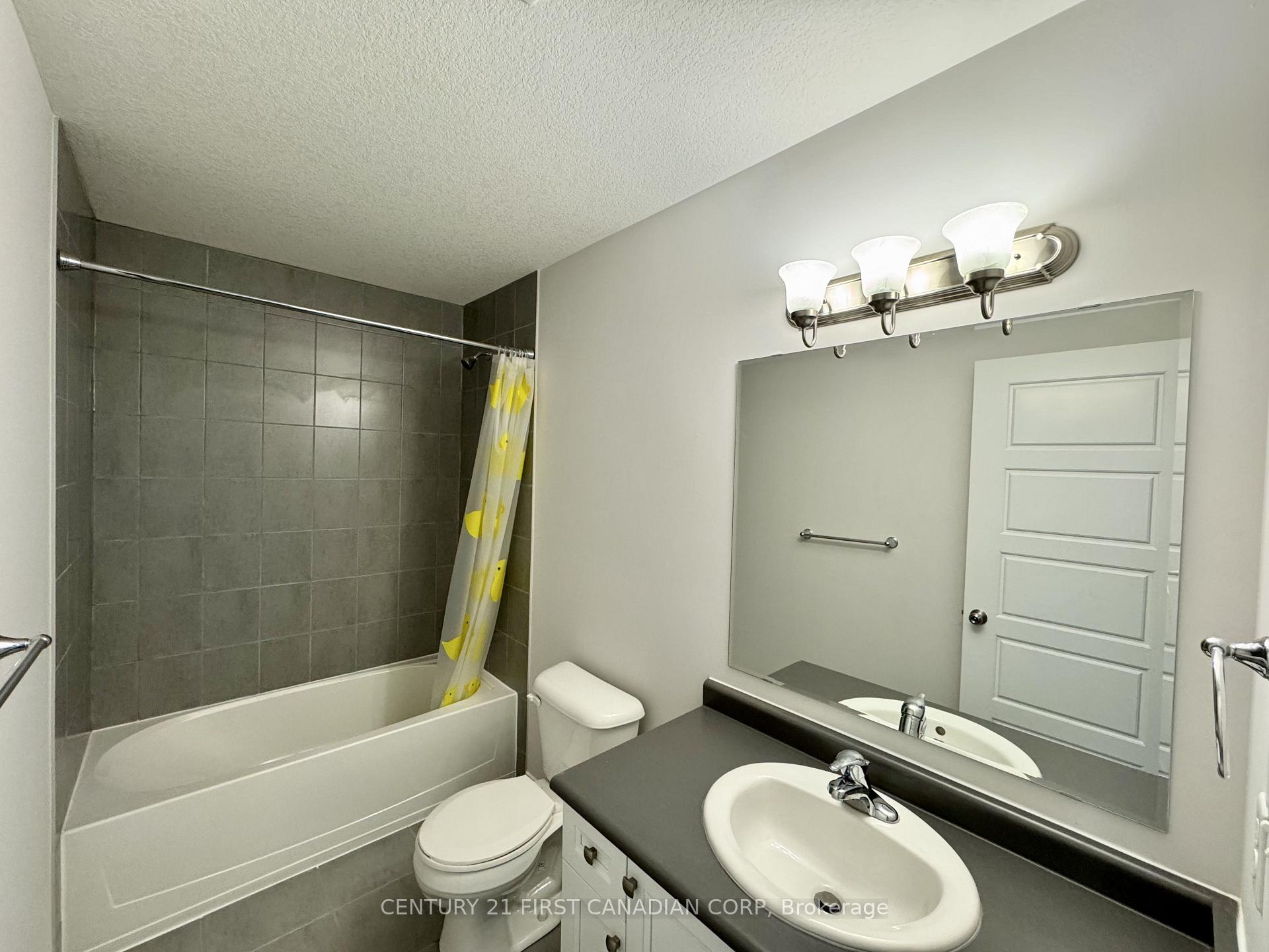 Photo 17 of 3186 Singleton Avenue, London, South W — HOMEH