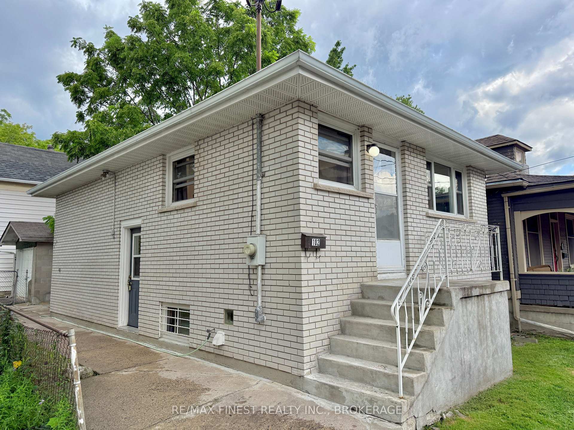 Photo 1 of 102 Chatham Street, Kingston, East of Sir John A. Blvd — HOMEH