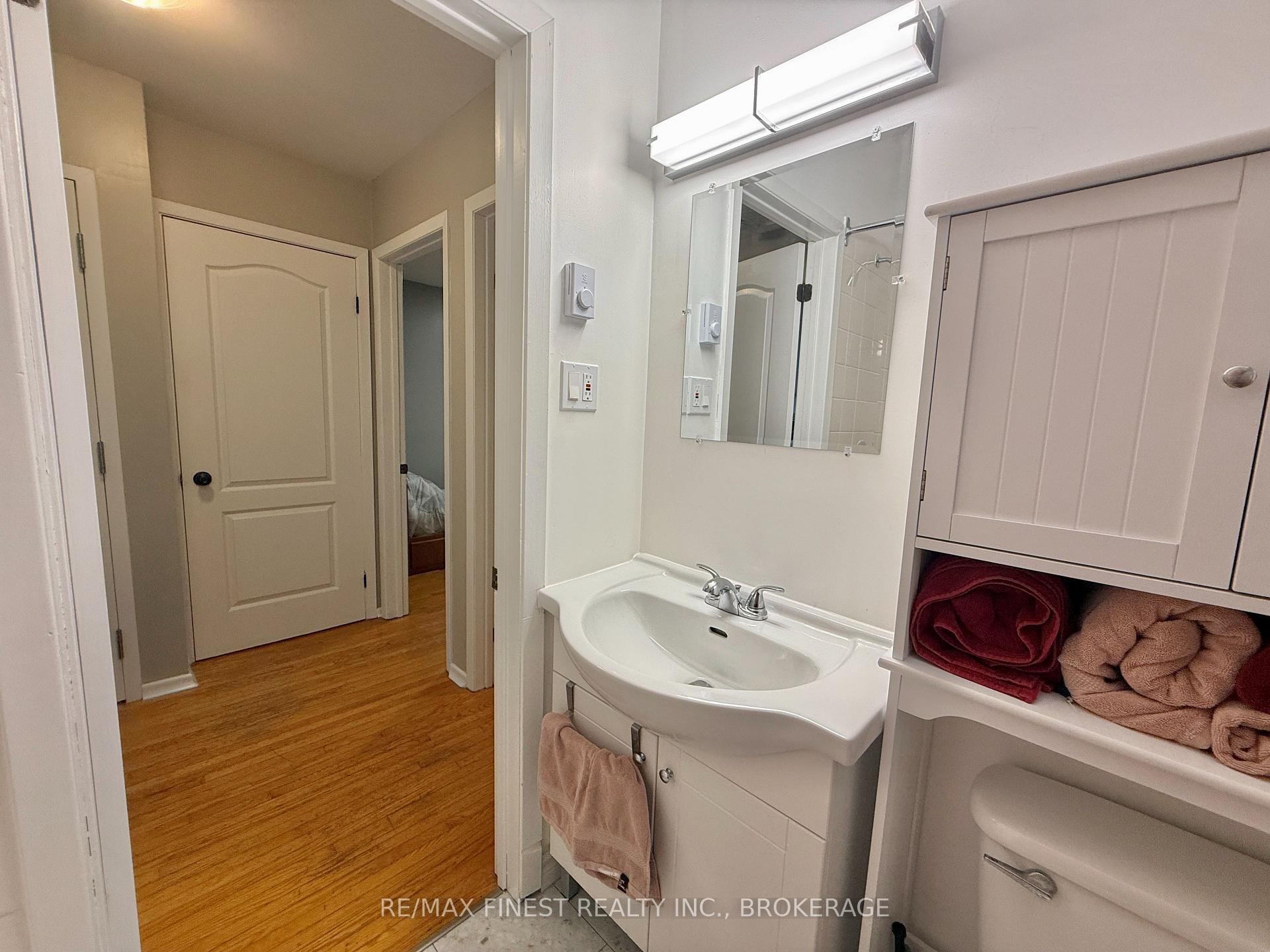 Photo 12 of 102 Chatham Street, Kingston, East of Sir John A. Blvd — HOMEH