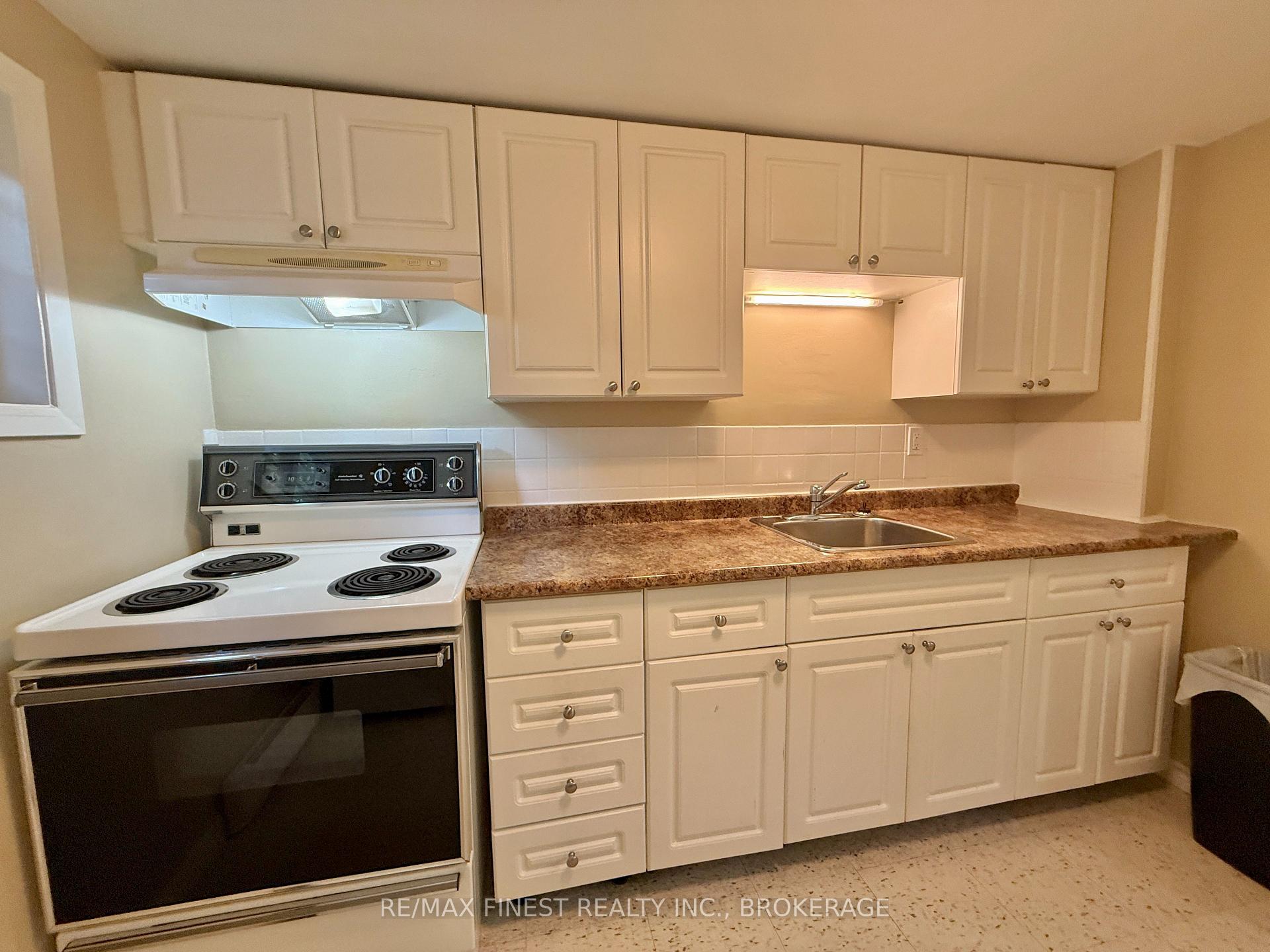 Photo 23 of 102 Chatham Street, Kingston, East of Sir John A. Blvd — HOMEH