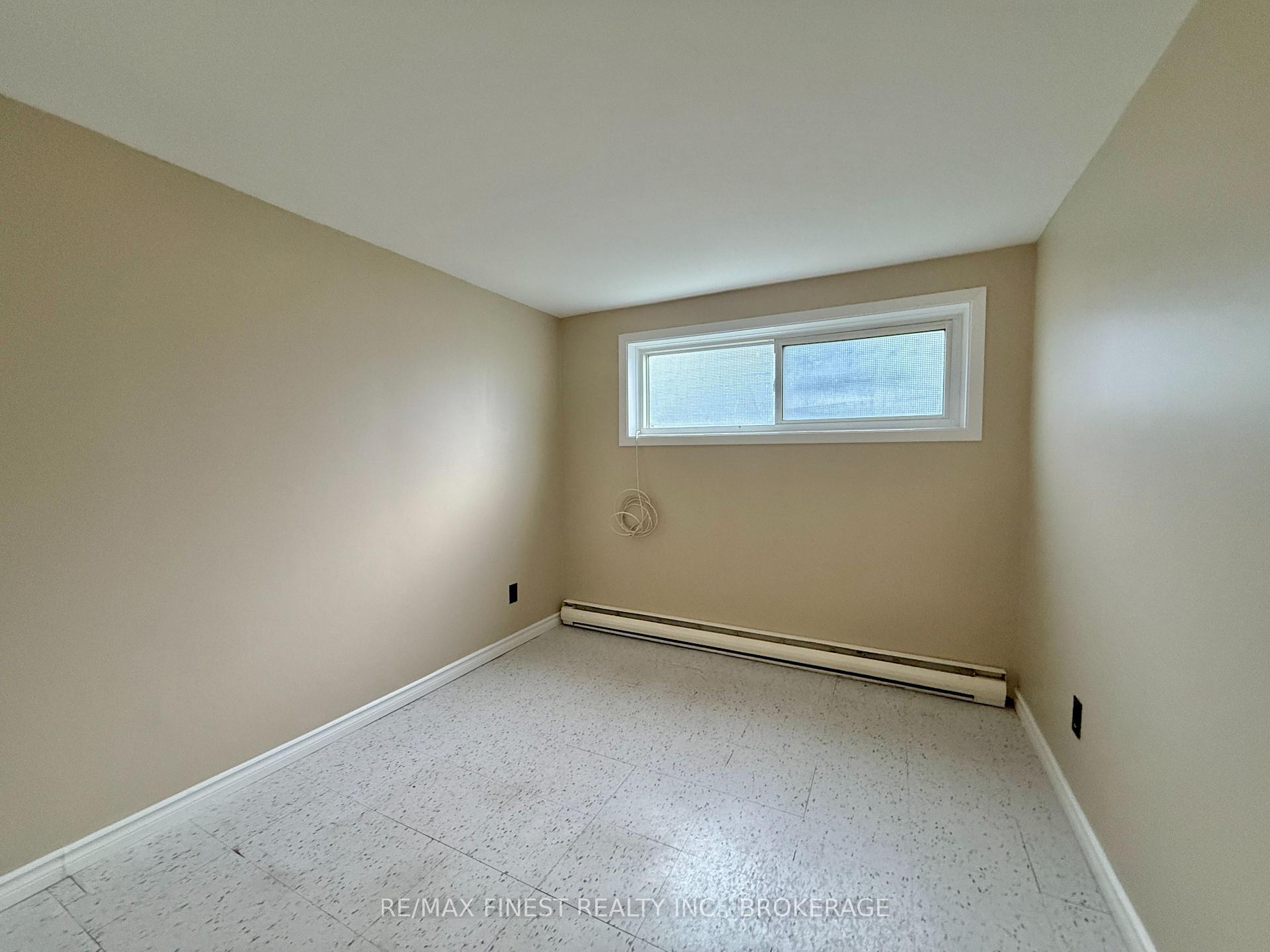 Photo 25 of 102 Chatham Street, Kingston, East of Sir John A. Blvd — HOMEH