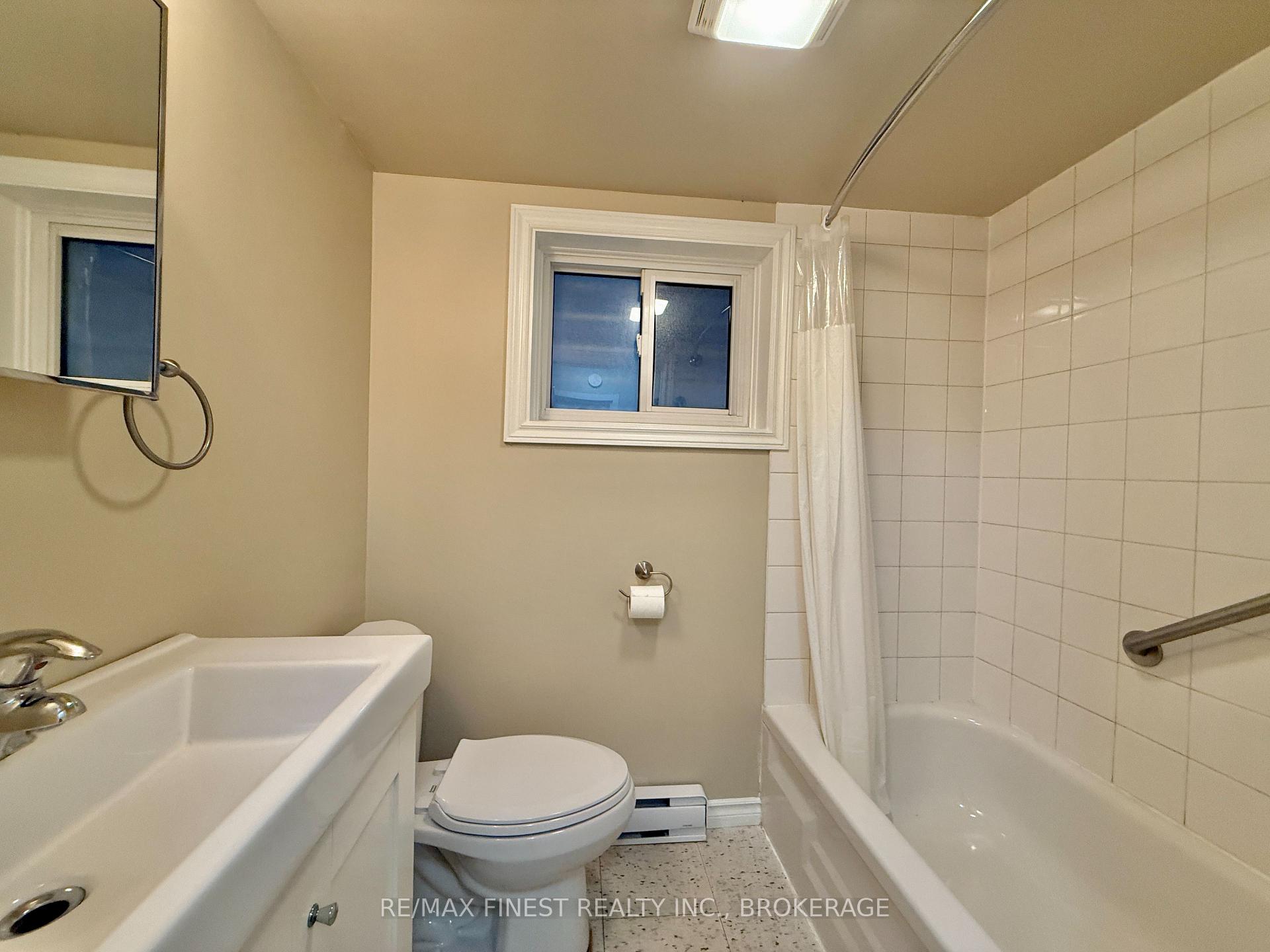 Photo 27 of 102 Chatham Street, Kingston, East of Sir John A. Blvd — HOMEH