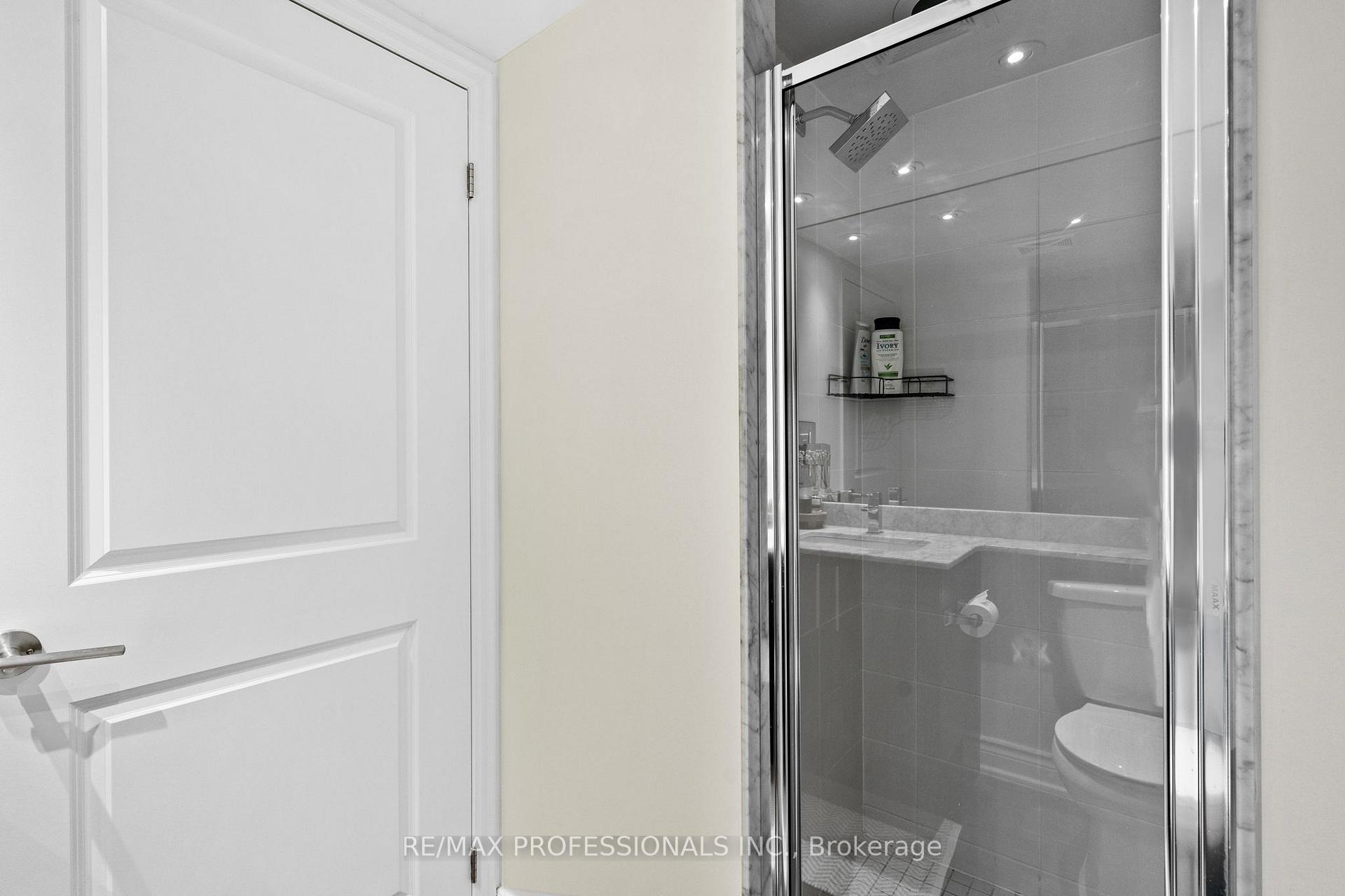 Photo 4 of Unit 909, 125 Western Battery Road, Toronto, Niagara — HOMEH
