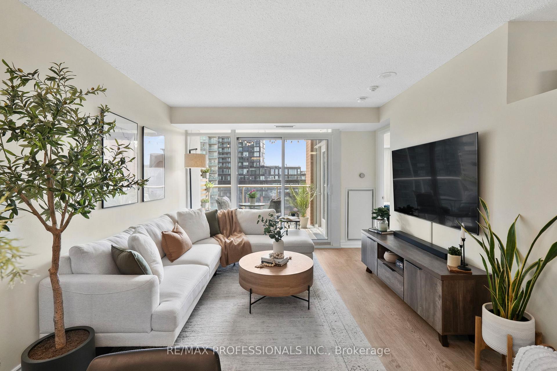 Photo 13 of Unit 909, 125 Western Battery Road, Toronto, Niagara — HOMEH