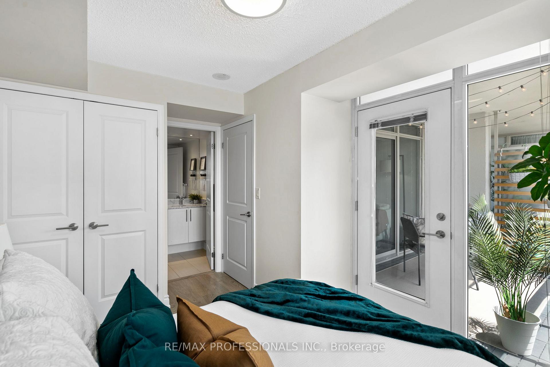 Photo 23 of Unit 909, 125 Western Battery Road, Toronto, Niagara — HOMEH