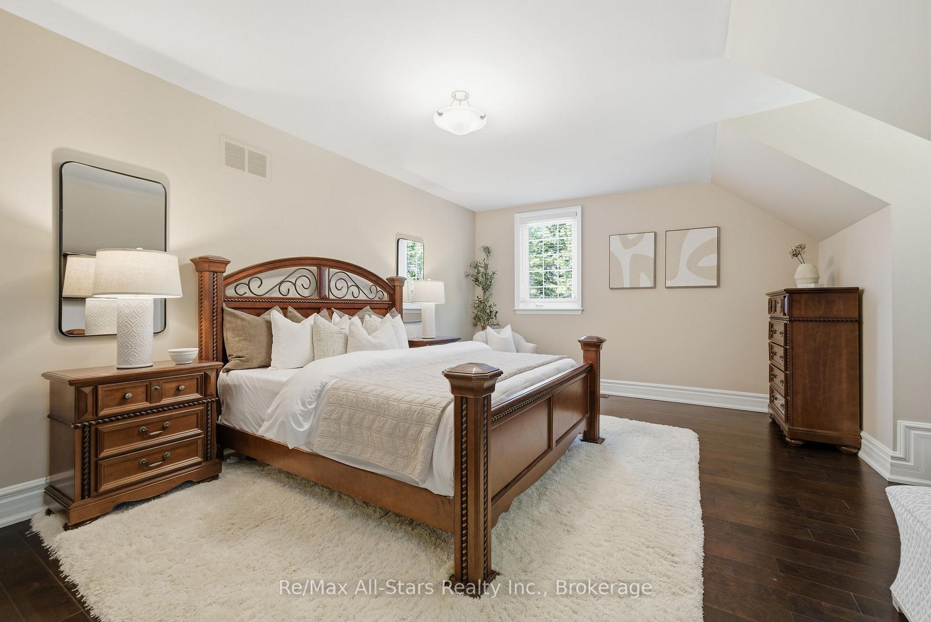 Photo 14 of 136 Wintergreen Court, Scugog, Port Perry — HOMEH